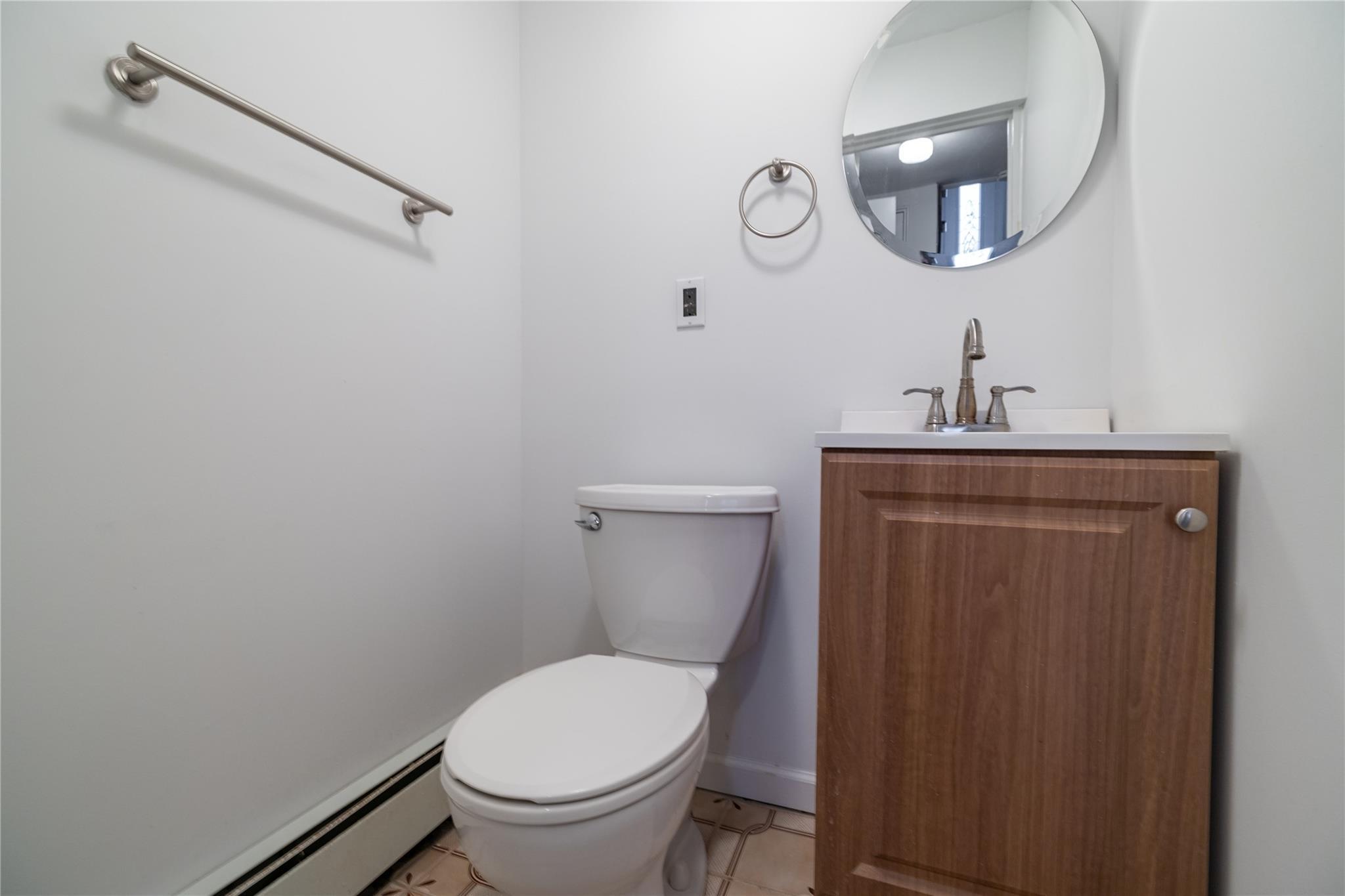 Single Family Branch  Nassau County, NY 11520, MLS-806968-16