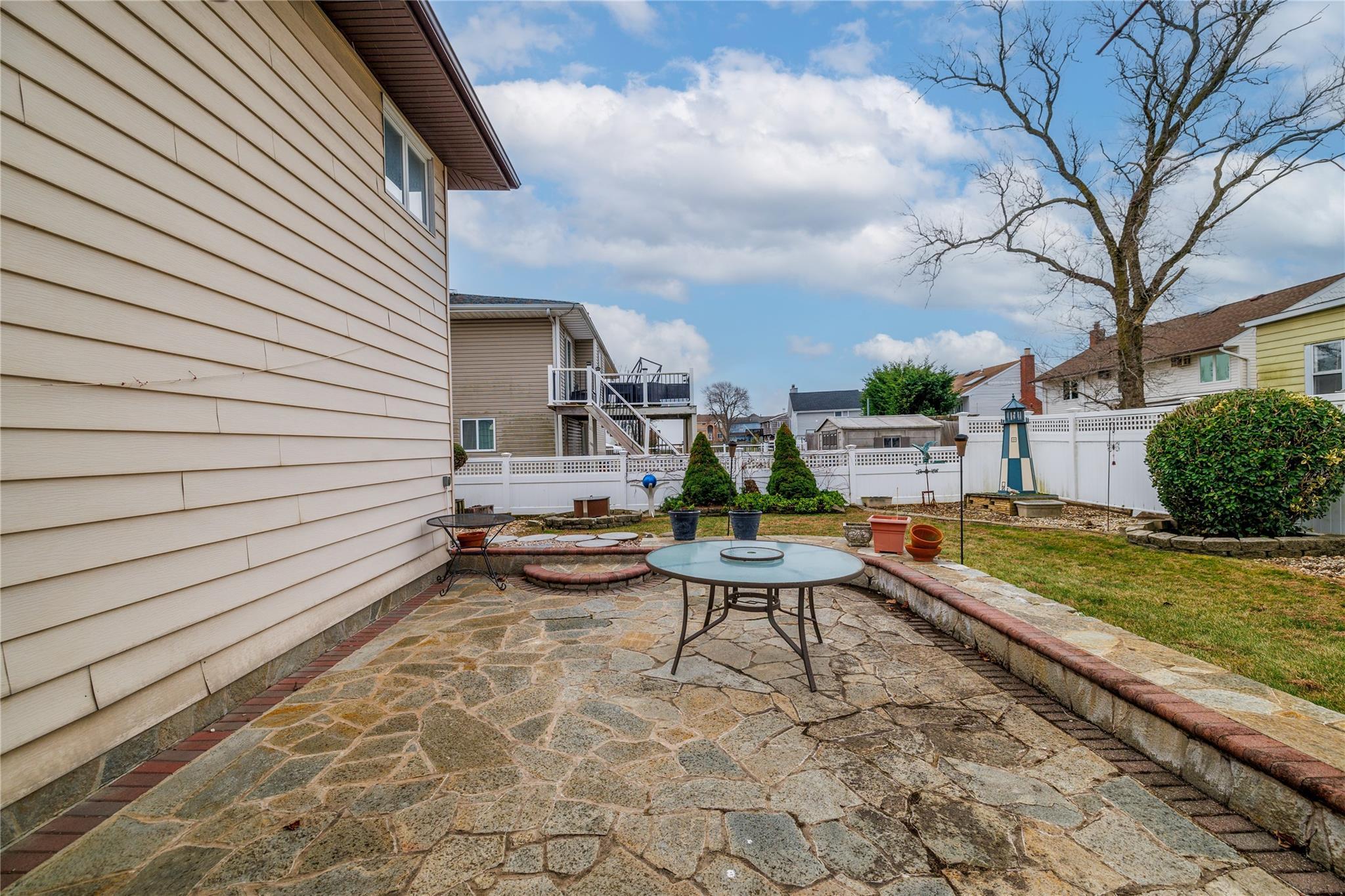 Single Family Branch  Nassau County, NY 11520, MLS-806968-19