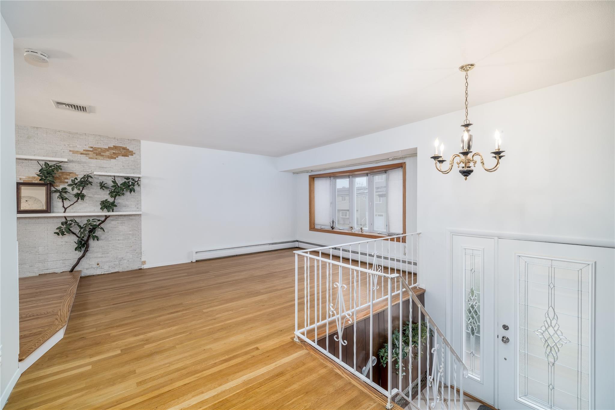 Single Family Branch  Nassau County, NY 11520, MLS-806968-2