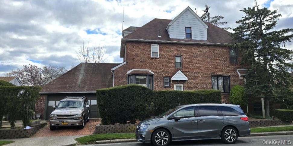 Single Family Bixley Heath  Nassau County, NY 11563, MLS-807028-2
