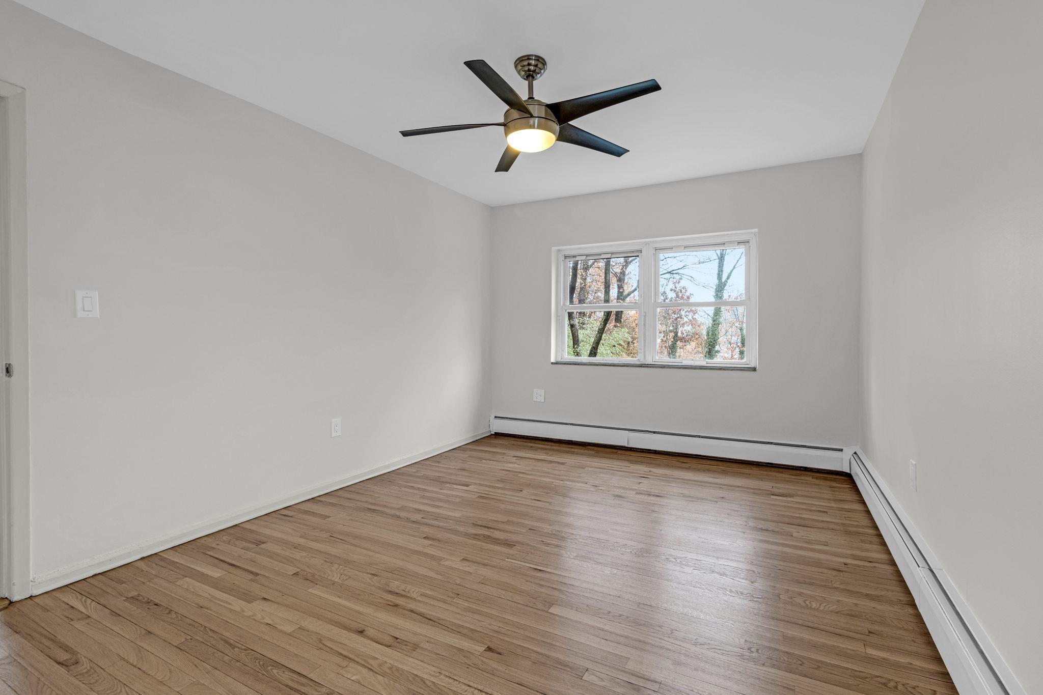 Apartment Spencer  Bronx, NY 10471, MLS-807070-17