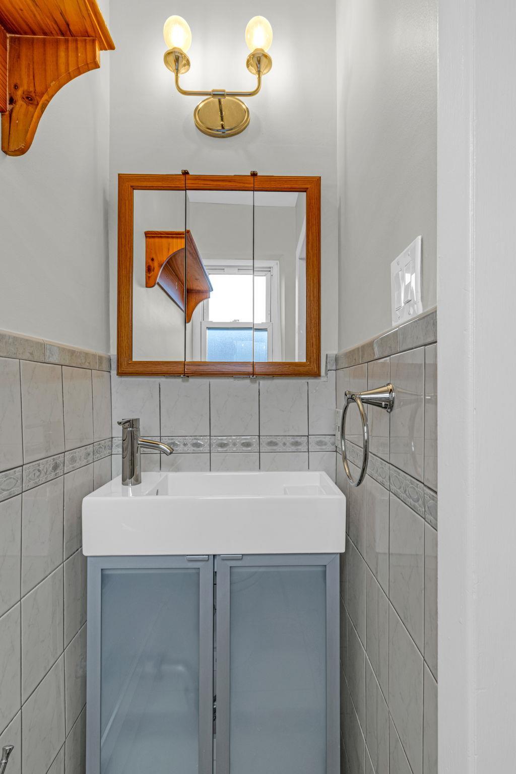 Apartment Spencer  Bronx, NY 10471, MLS-807070-20