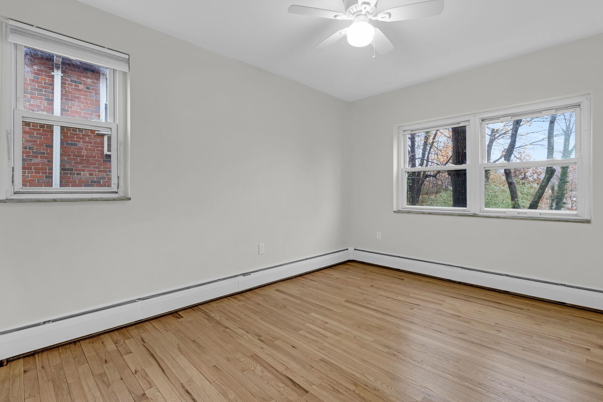 Apartment Spencer  Bronx, NY 10471, MLS-807070-22