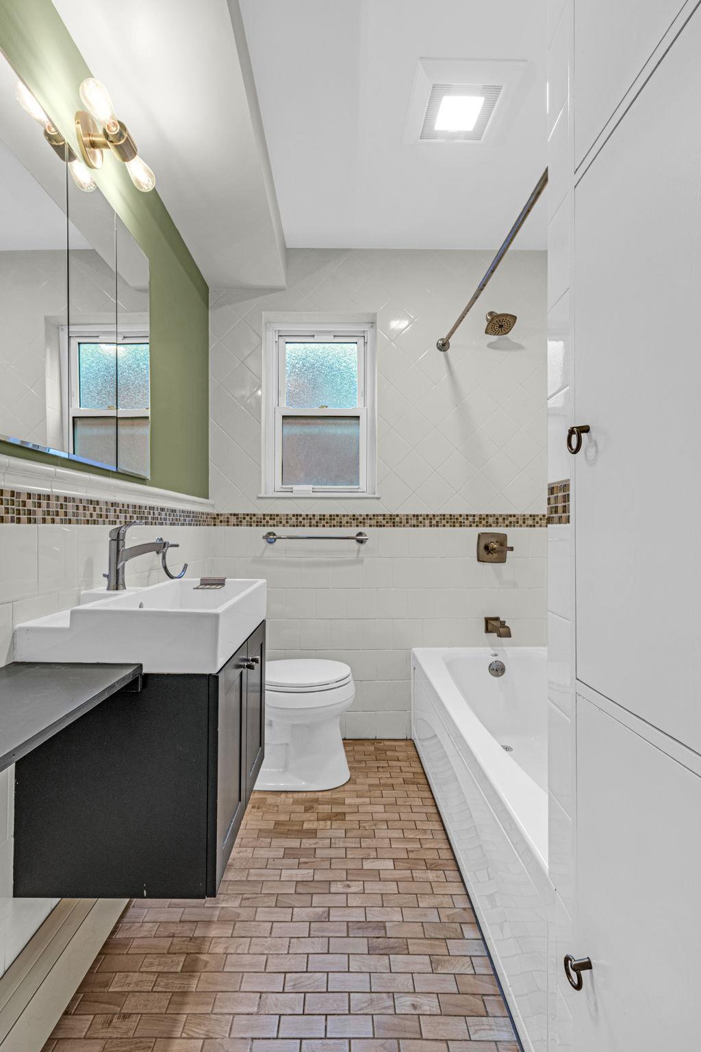 Apartment Spencer  Bronx, NY 10471, MLS-807070-28