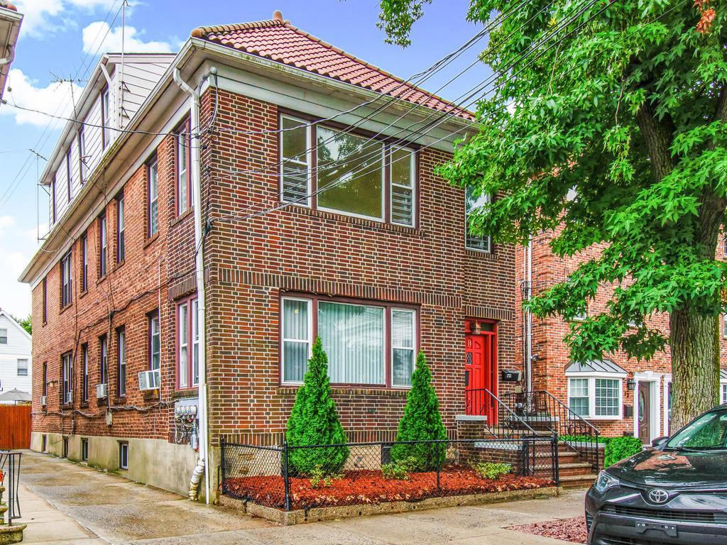 Apartment 236th  Bronx, NY 10470, MLS-807184-2