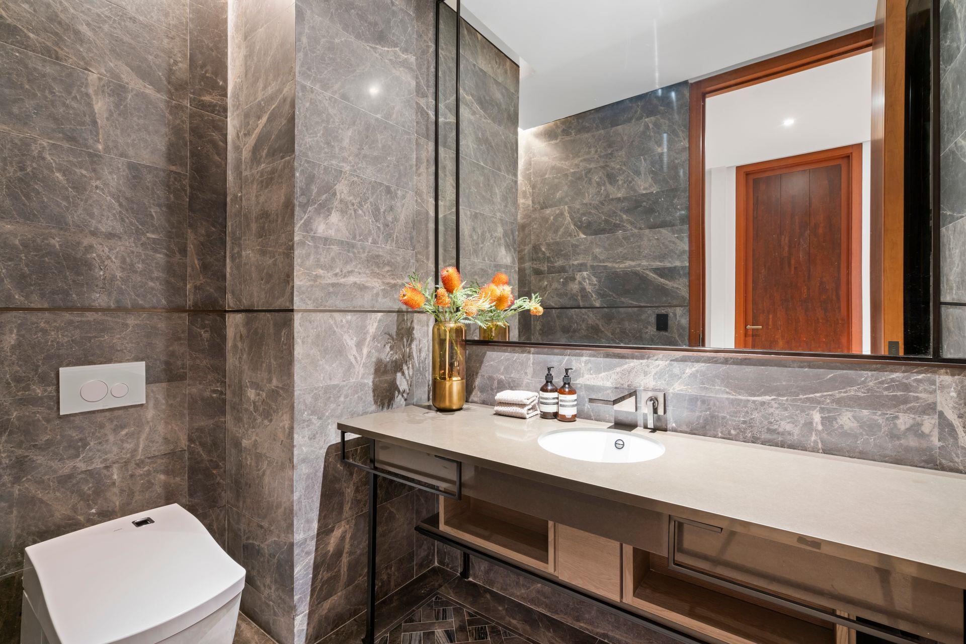 Condo 5th Avenue  Manhattan, NY 10019, MLS-807393-24