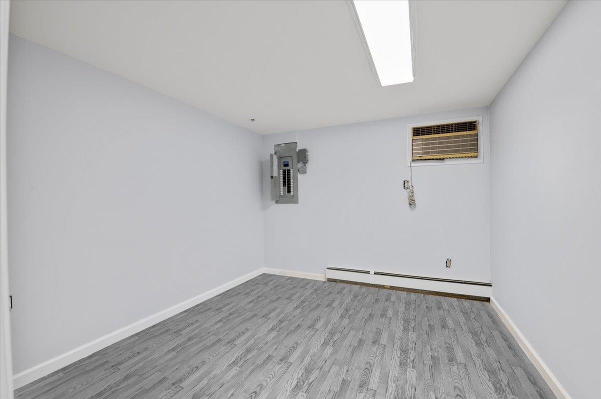Single Family Buckingham  Nassau County, NY 11516, MLS-807516-26