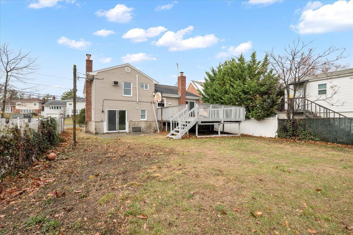 Single Family Buckingham  Nassau County, NY 11516, MLS-807516-27