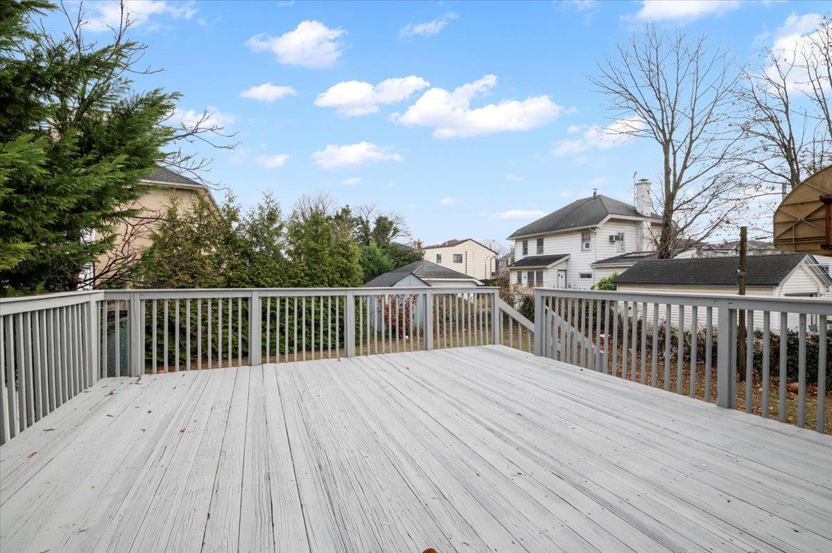 Single Family Buckingham  Nassau County, NY 11516, MLS-807516-28