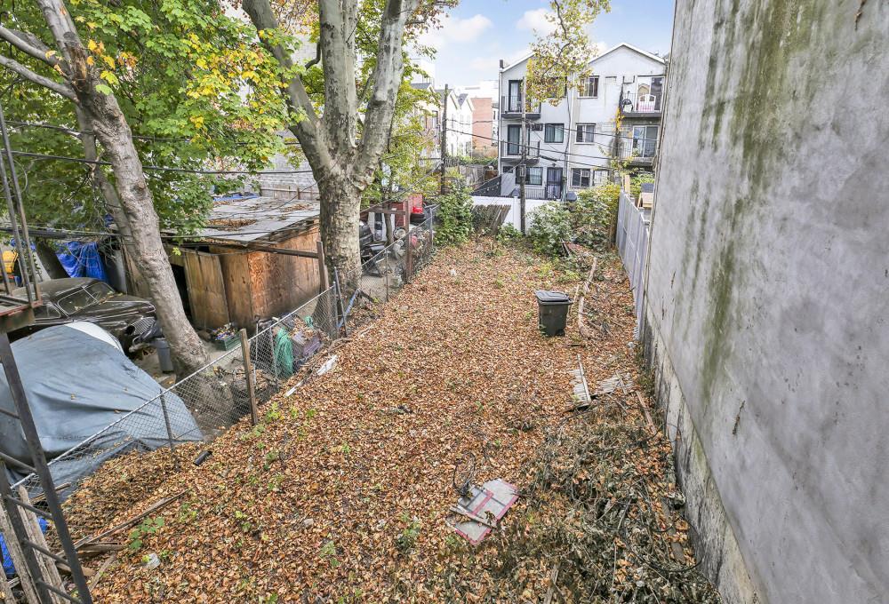 Single Family Kane  Brooklyn, NY 11233, MLS-807611-4