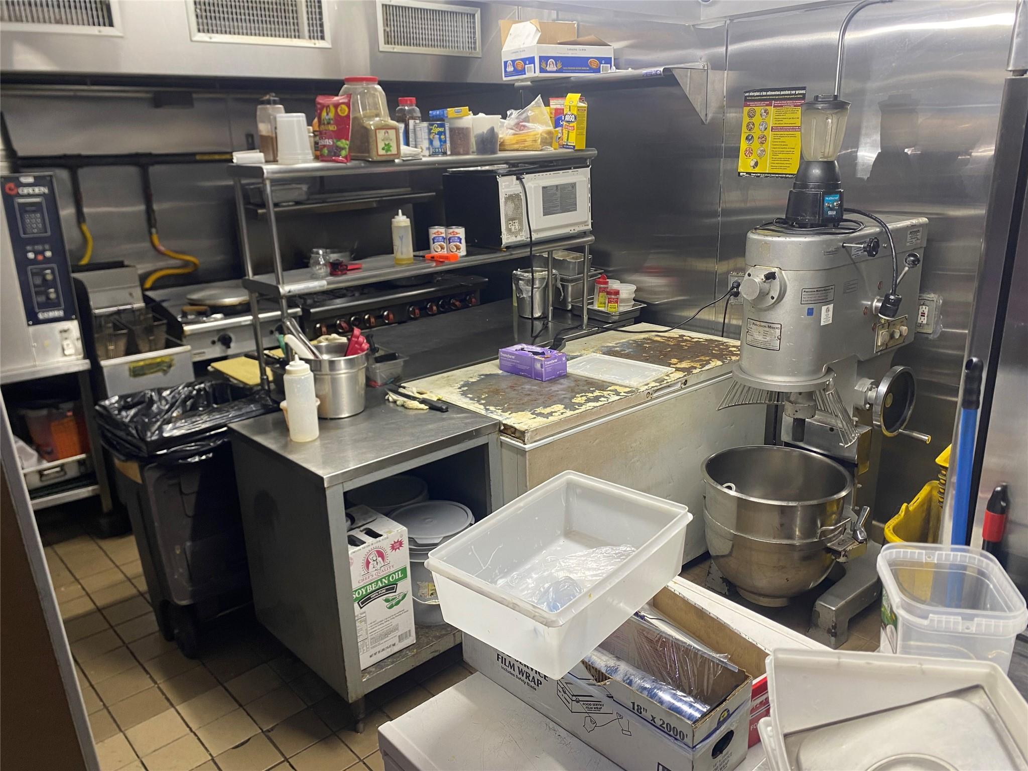 Commercial Lease Amsterrdam  Manhattan, NY 10032, MLS-807633-5