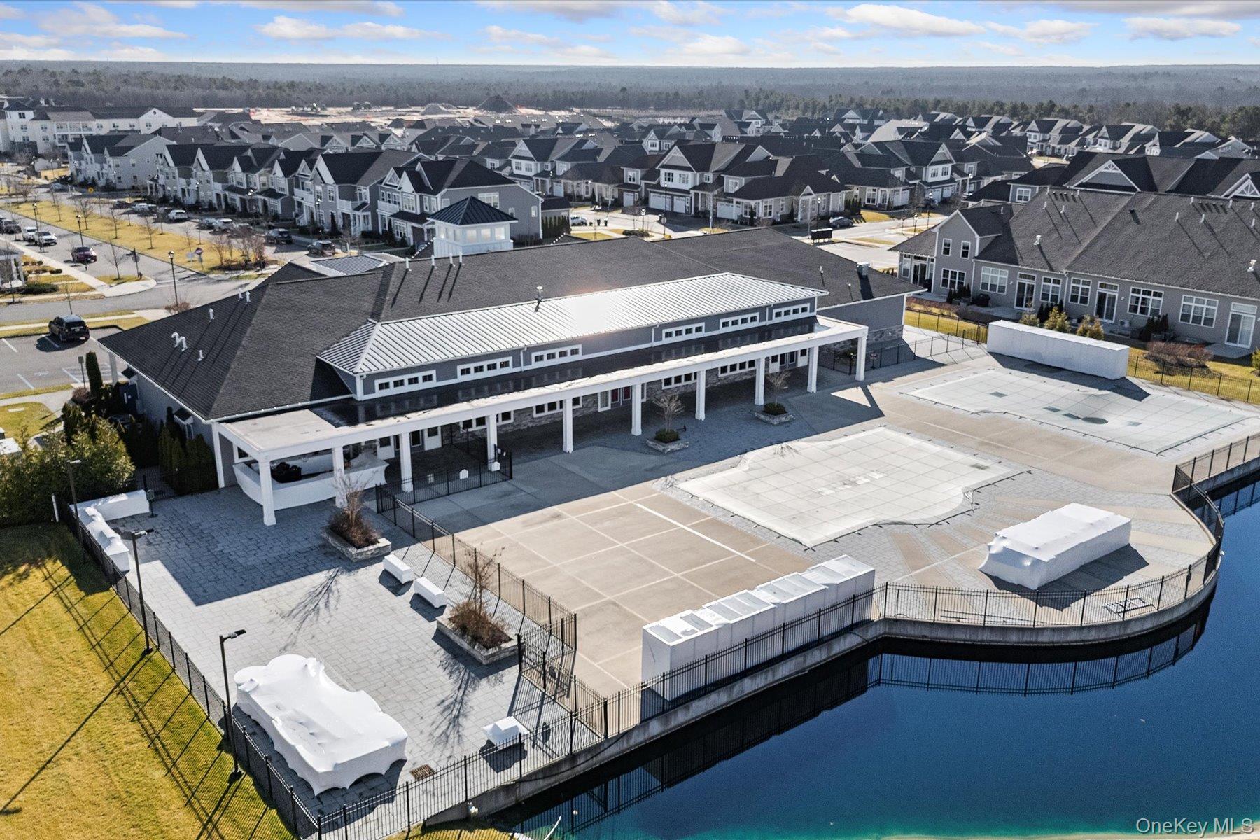 Condo Silver Timber  Suffolk County, NY 11980, MLS-807740-21