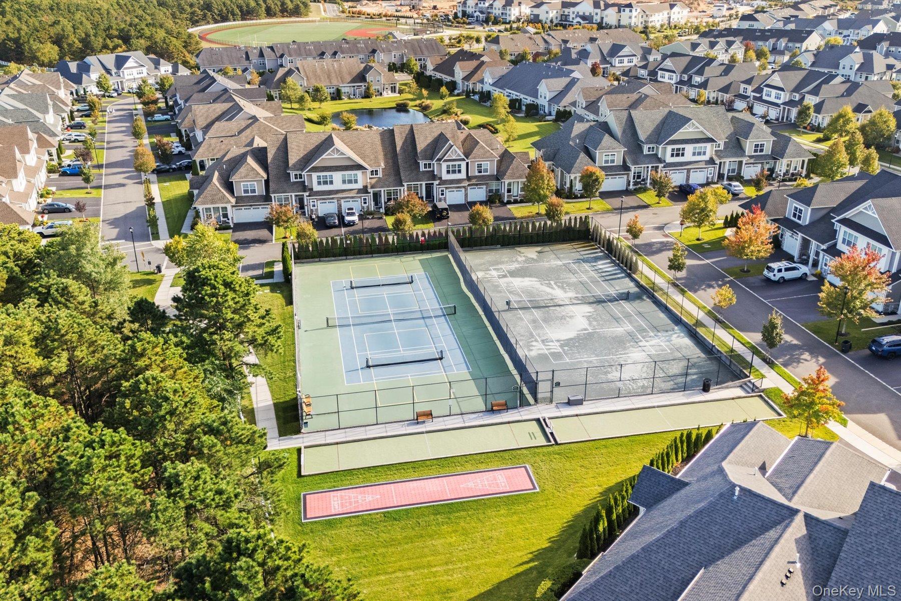 Condo Silver Timber  Suffolk County, NY 11980, MLS-807740-24