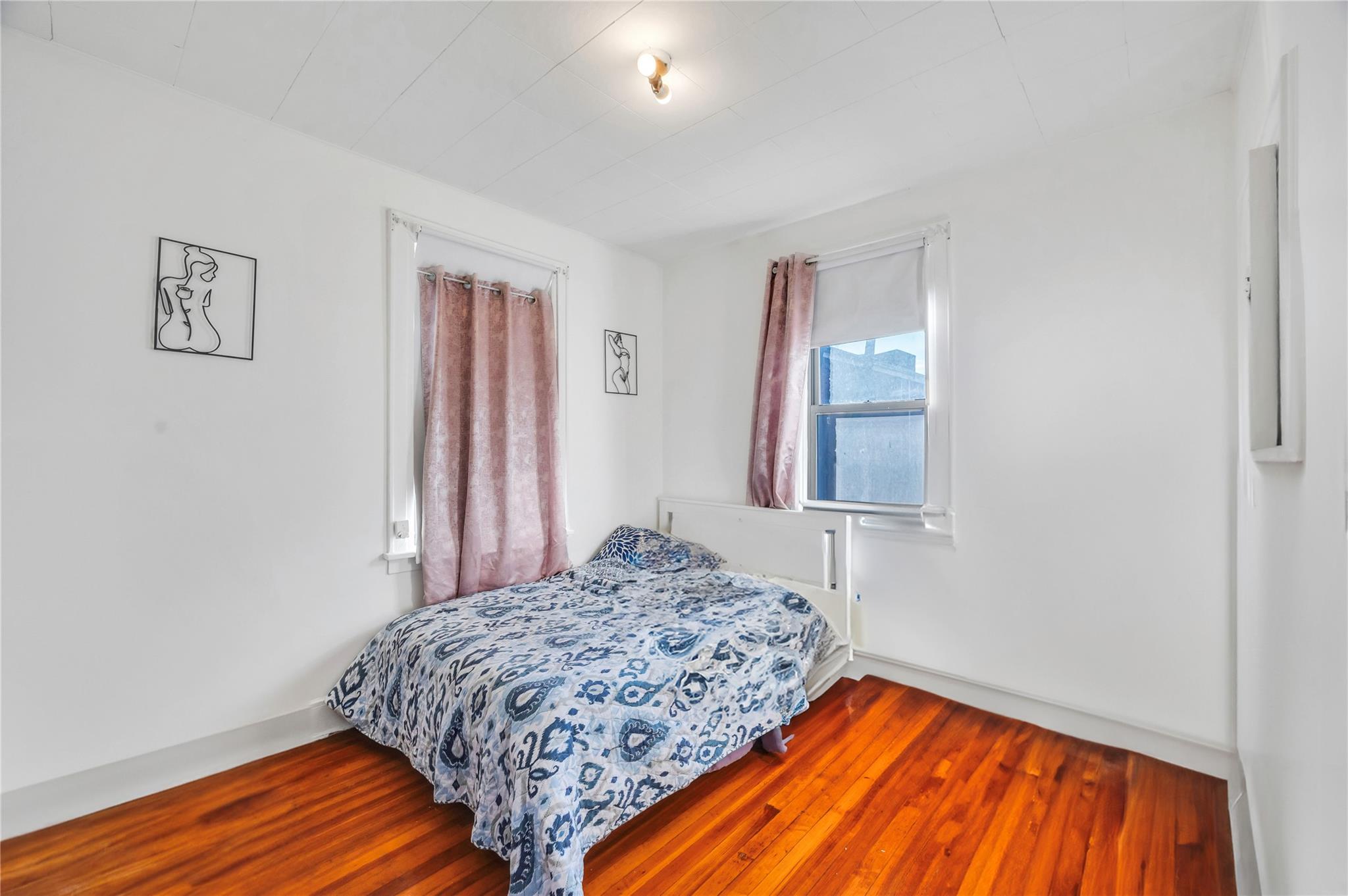 Single Family 77th  Queens, NY 11372, MLS-807768-26