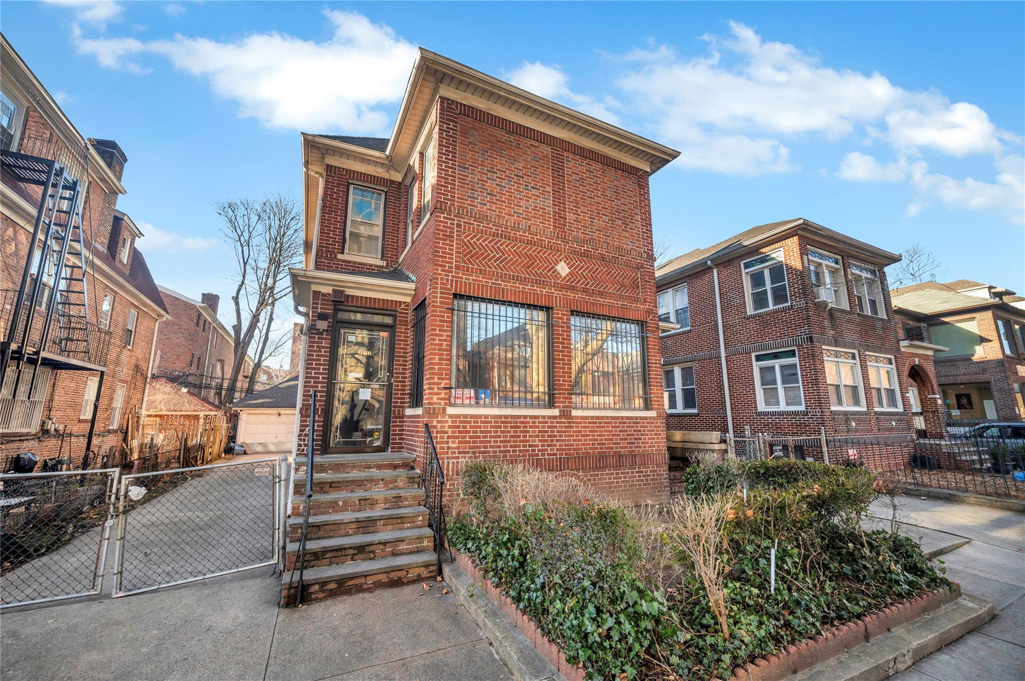 Single Family 77th  Queens, NY 11372, MLS-807768-5