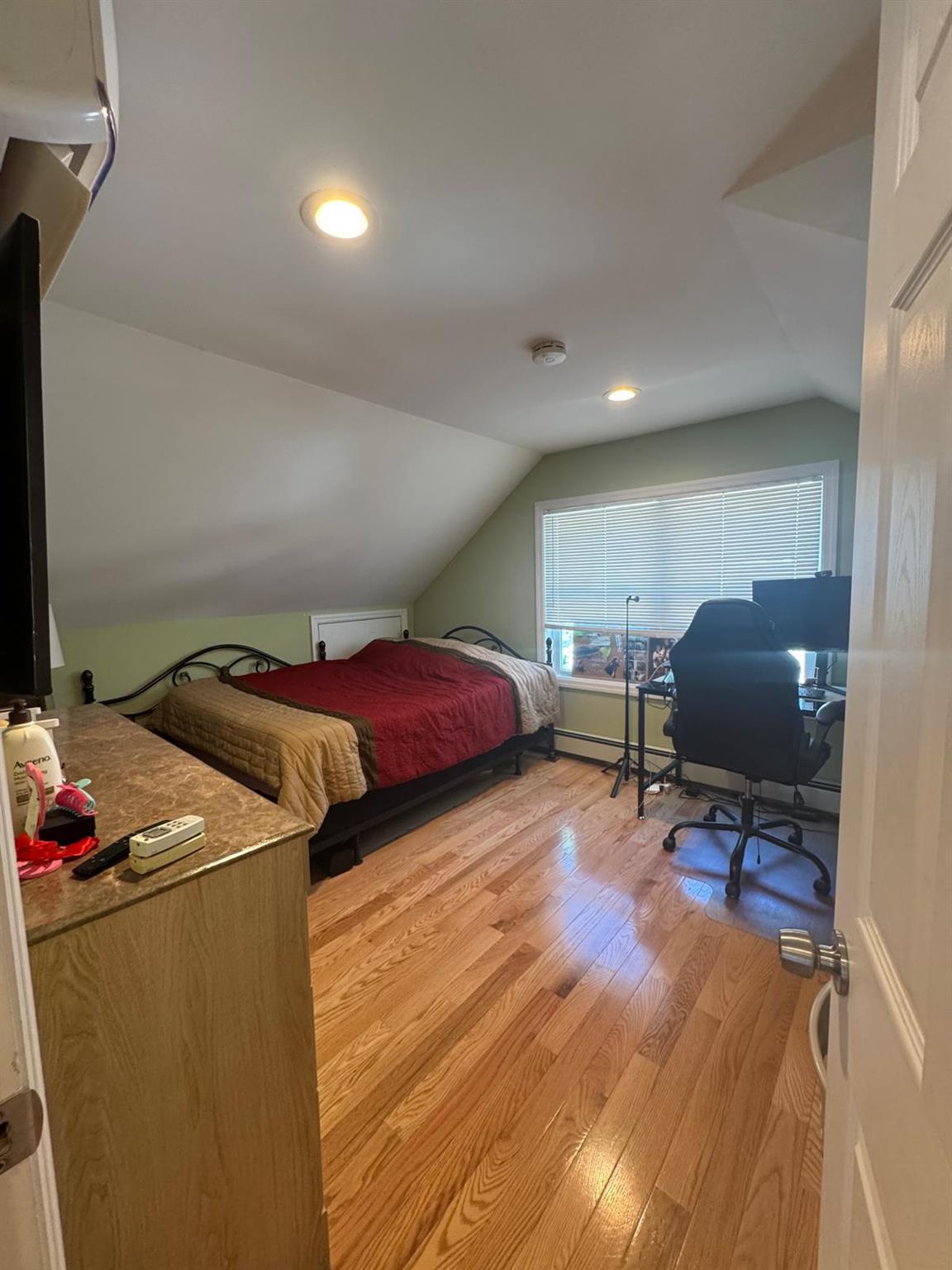 Single Family Oak  Suffolk County, NY 11751, MLS-807789-9