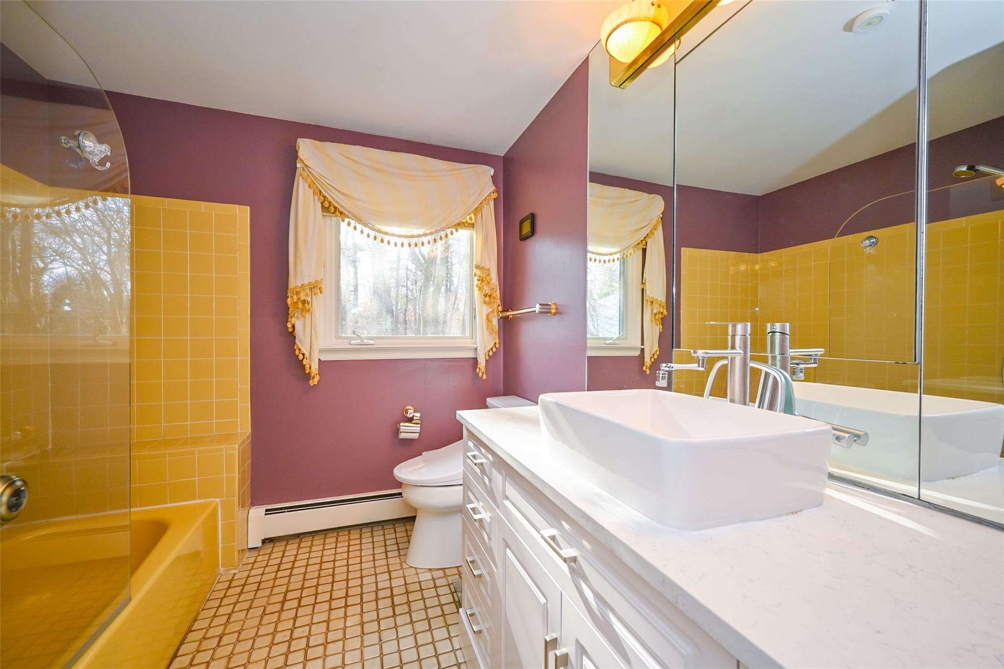 Single Family Annandale  Nassau County, NY 11791, MLS-807913-22