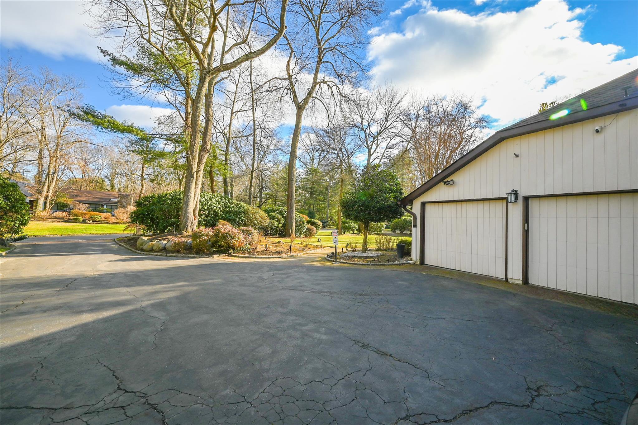 Single Family Annandale  Nassau County, NY 11791, MLS-807913-29