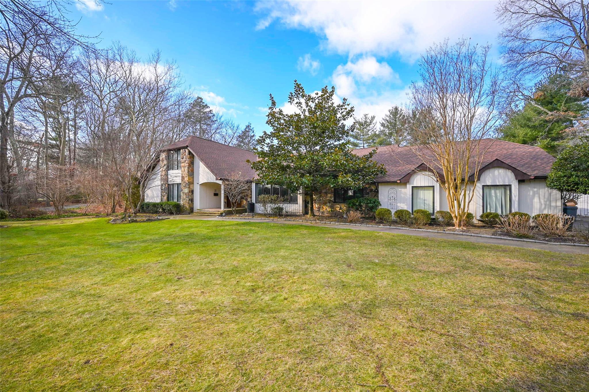 Single Family Annandale  Nassau County, NY 11791, MLS-807913-30