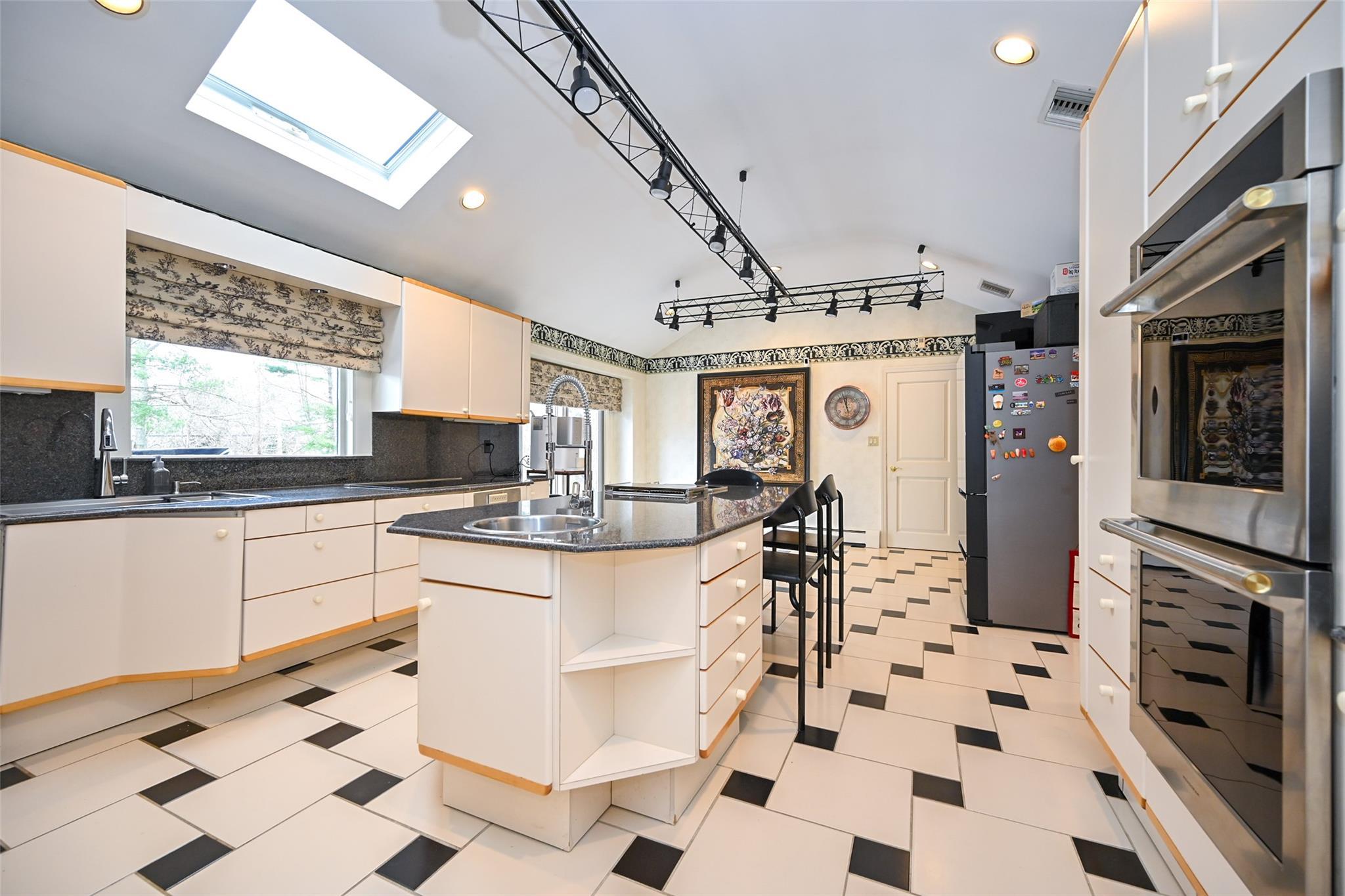 Single Family Annandale  Nassau County, NY 11791, MLS-807913-5