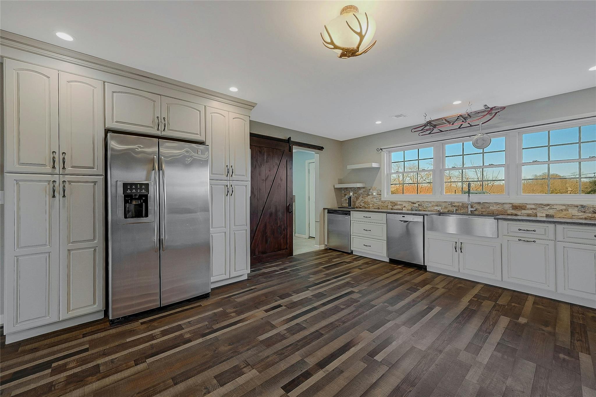 Single Family Main  Suffolk County, NY 11947, MLS-807915-10