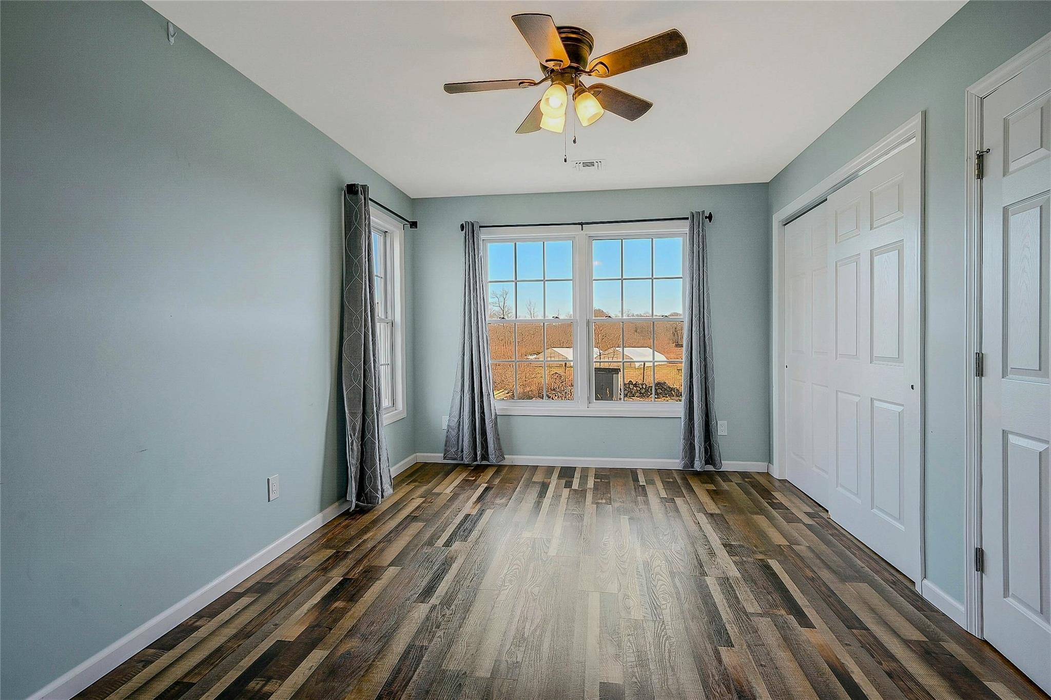 Single Family Main  Suffolk County, NY 11947, MLS-807915-22