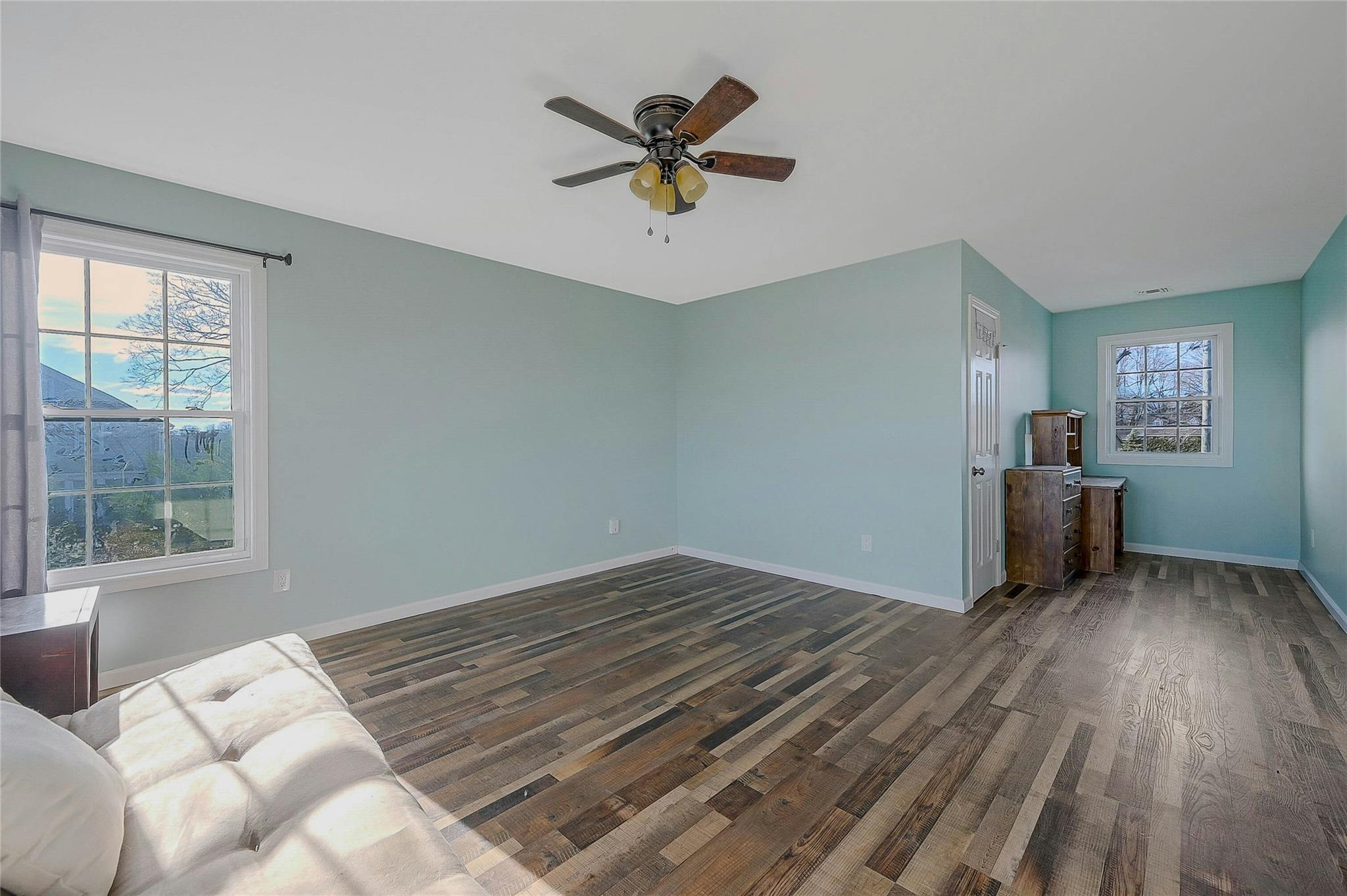 Single Family Main  Suffolk County, NY 11947, MLS-807915-26