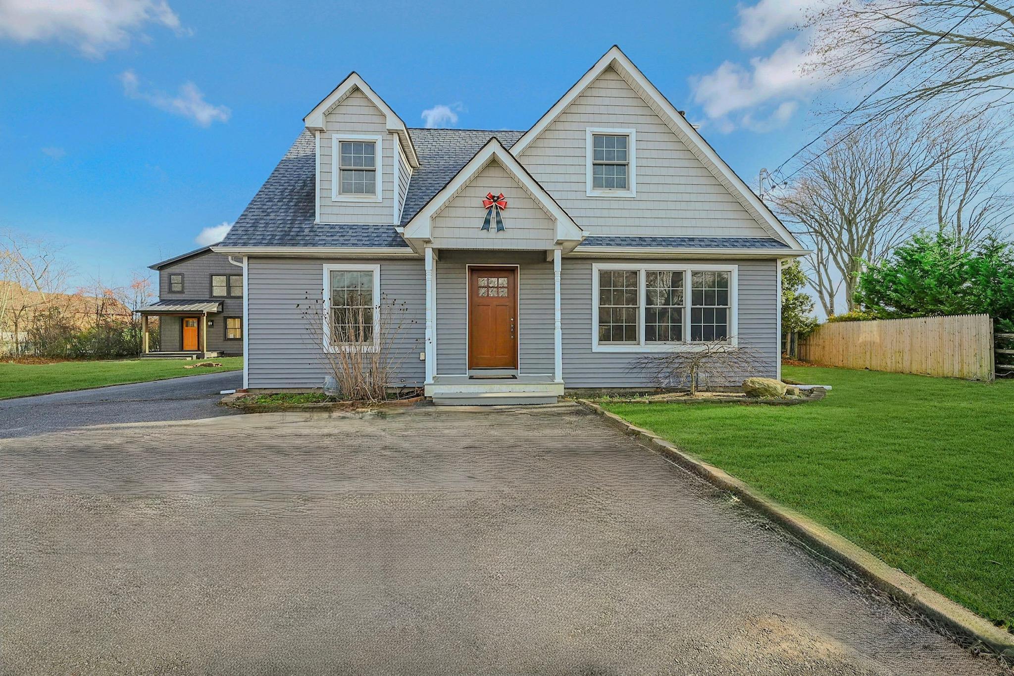 Single Family Main  Suffolk County, NY 11947, MLS-807915-3