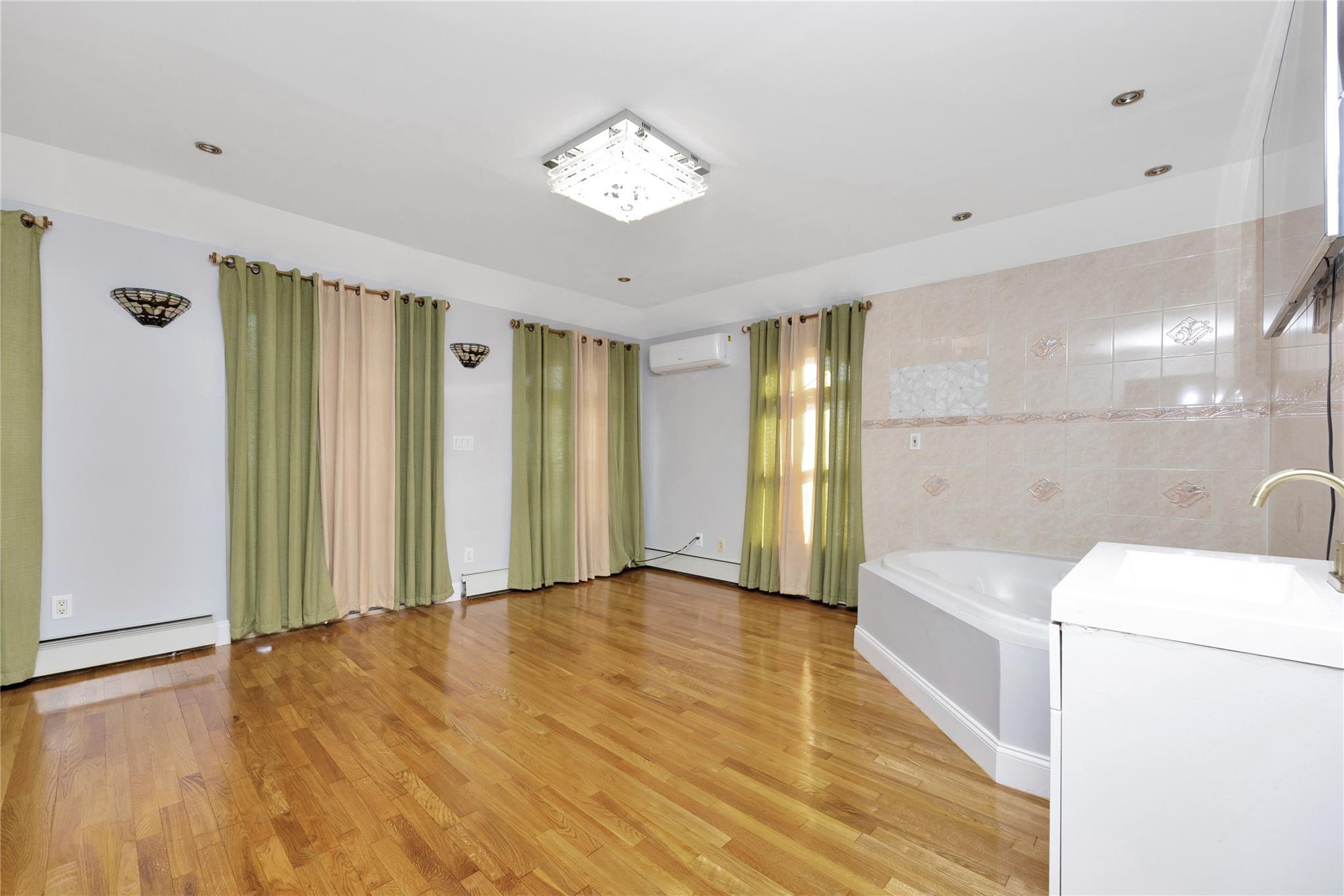 Single Family 134 Street  Queens, NY 11420, MLS-807950-15