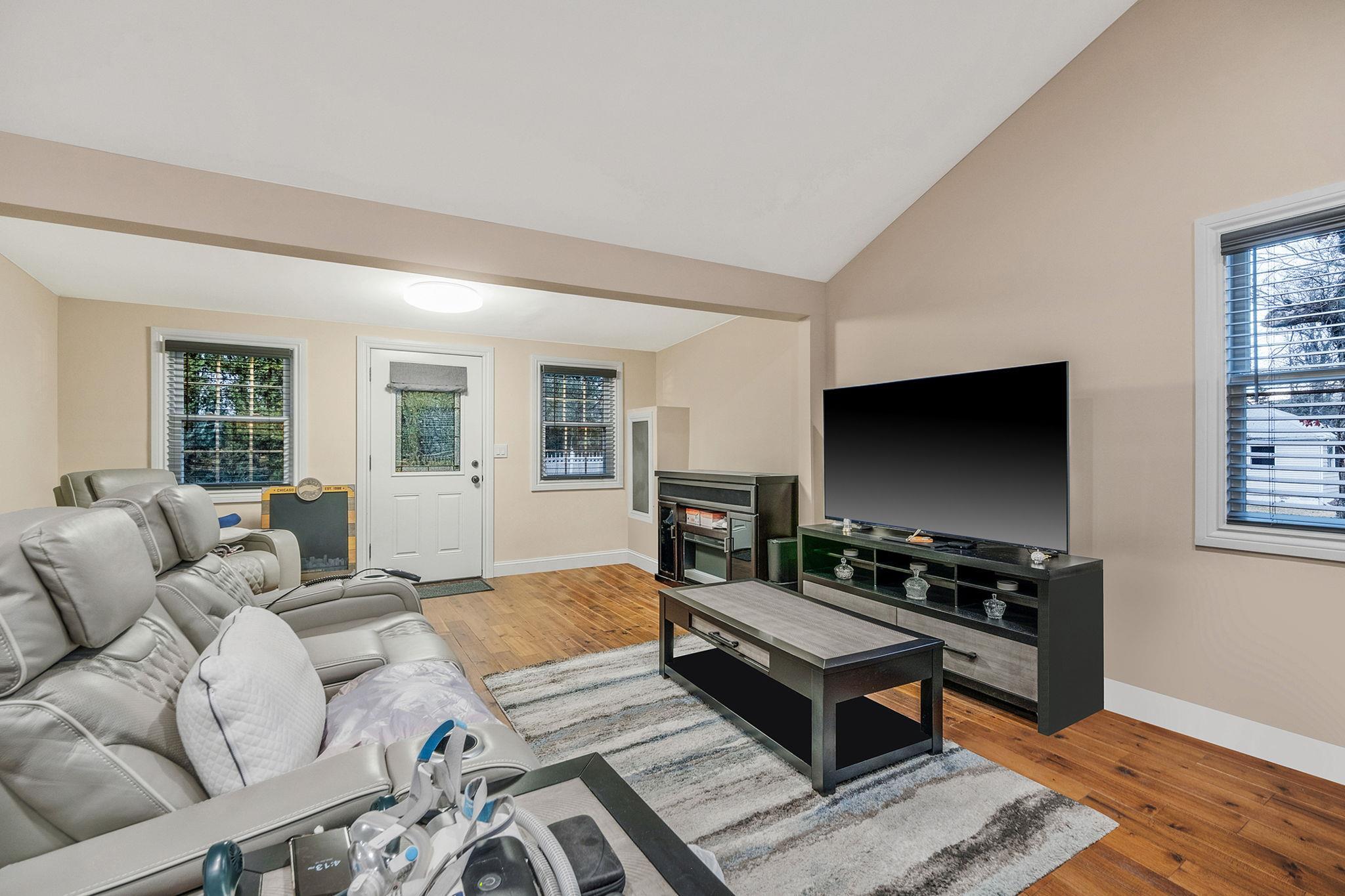 Single Family Cherry  Suffolk County, NY 11792, MLS-808058-34