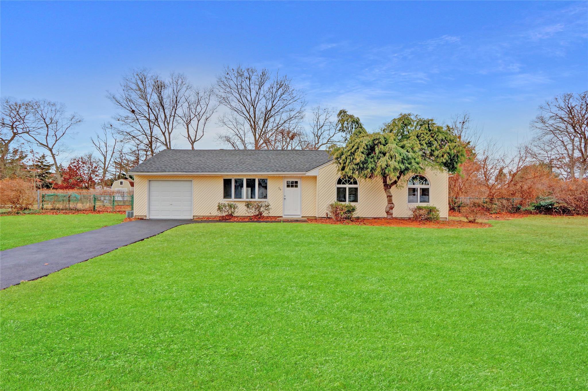 Single Family Kool  Suffolk County, NY 11776, MLS-808162-3