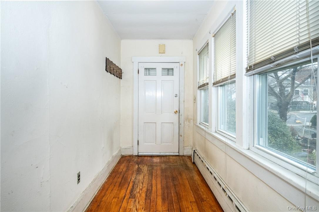Single Family Minnieford  Bronx, NY 10464, MLS-808258-4