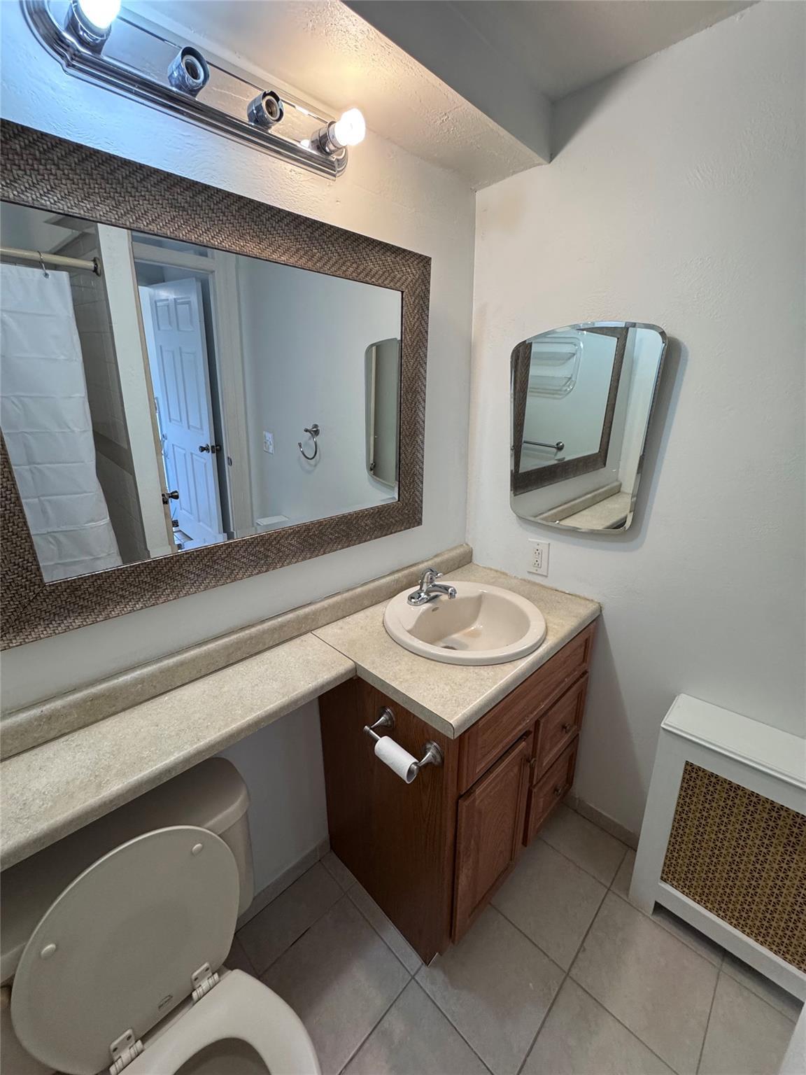 Apartment Waldorf  Nassau County, NY 11003, MLS-808273-11