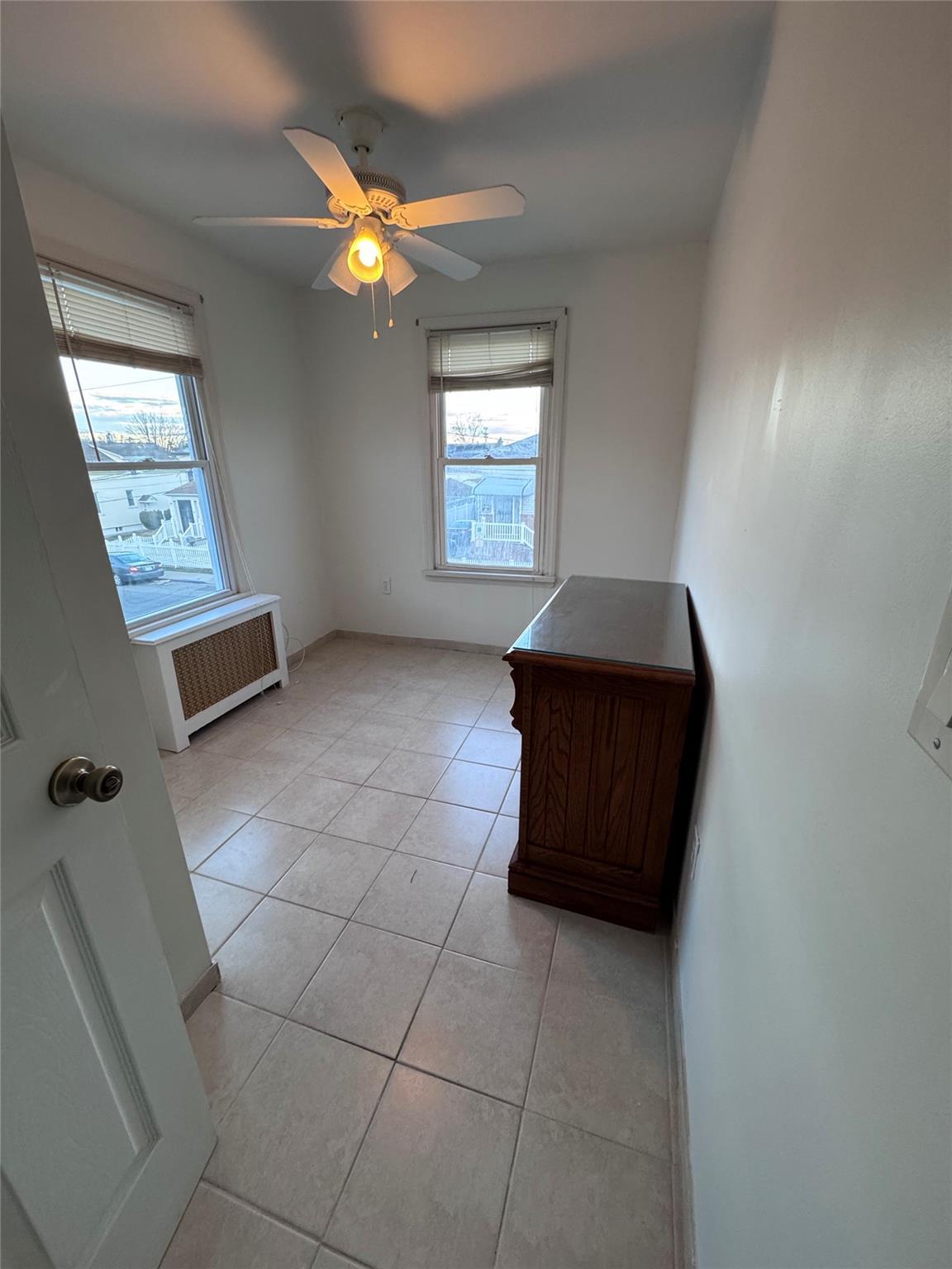 Apartment Waldorf  Nassau County, NY 11003, MLS-808273-12