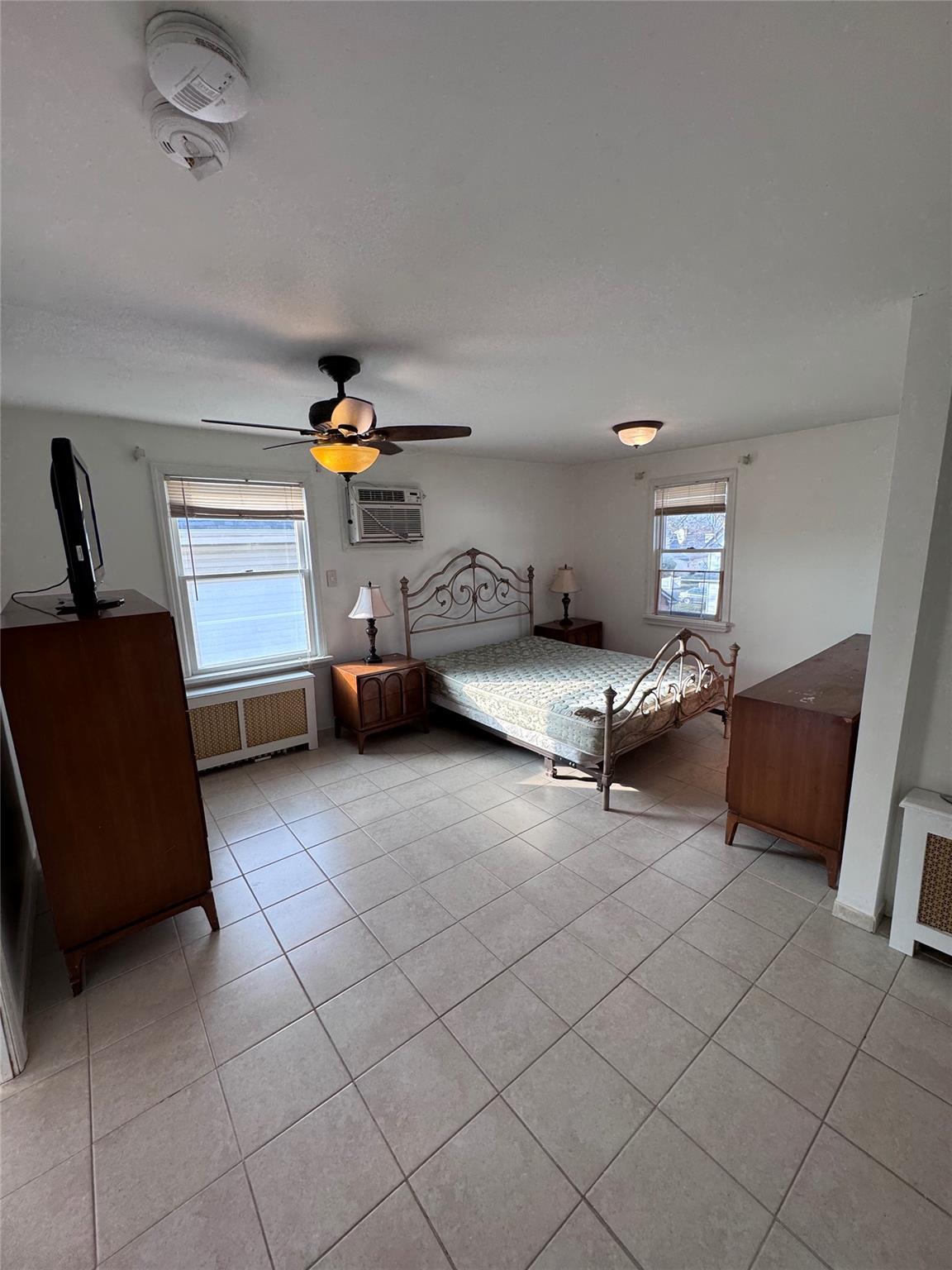 Apartment Waldorf  Nassau County, NY 11003, MLS-808273-14