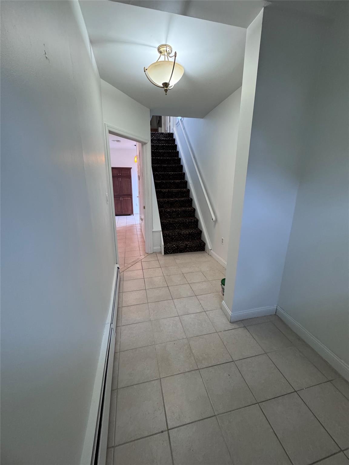Apartment Waldorf  Nassau County, NY 11003, MLS-808273-2