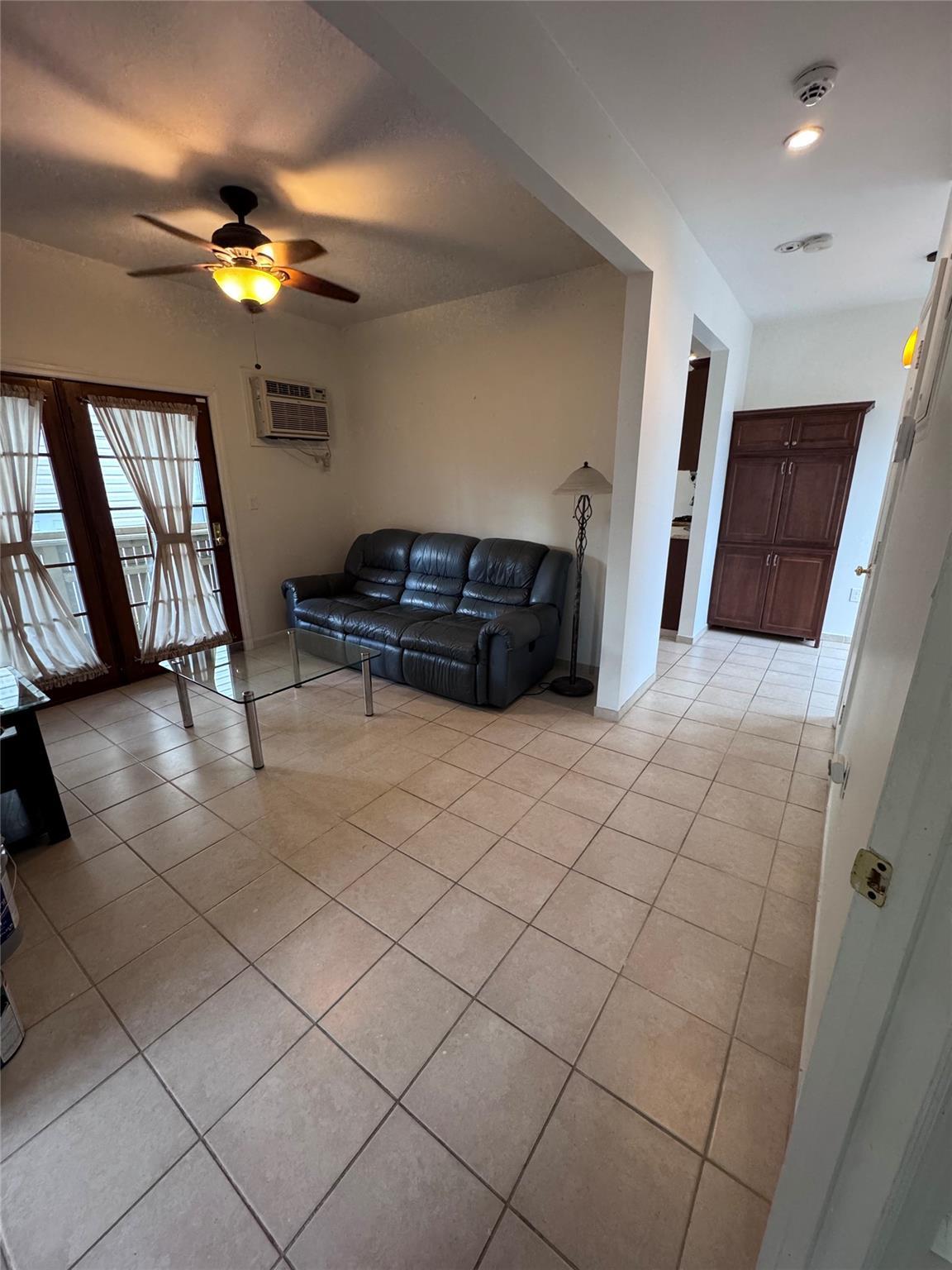 Apartment Waldorf  Nassau County, NY 11003, MLS-808273-3