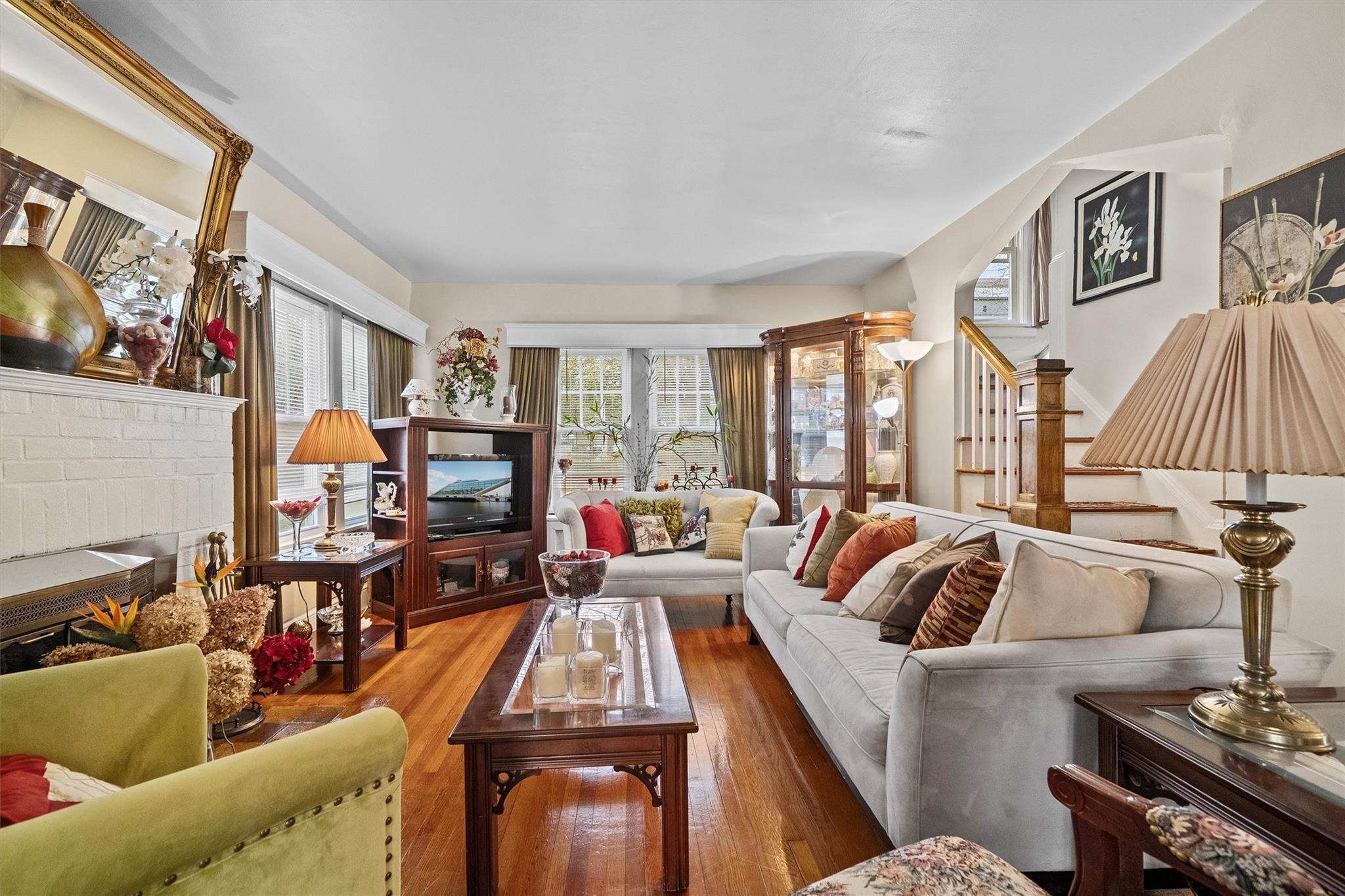 Single Family Belmont  Westchester County, NY 10701, MLS-808361-4