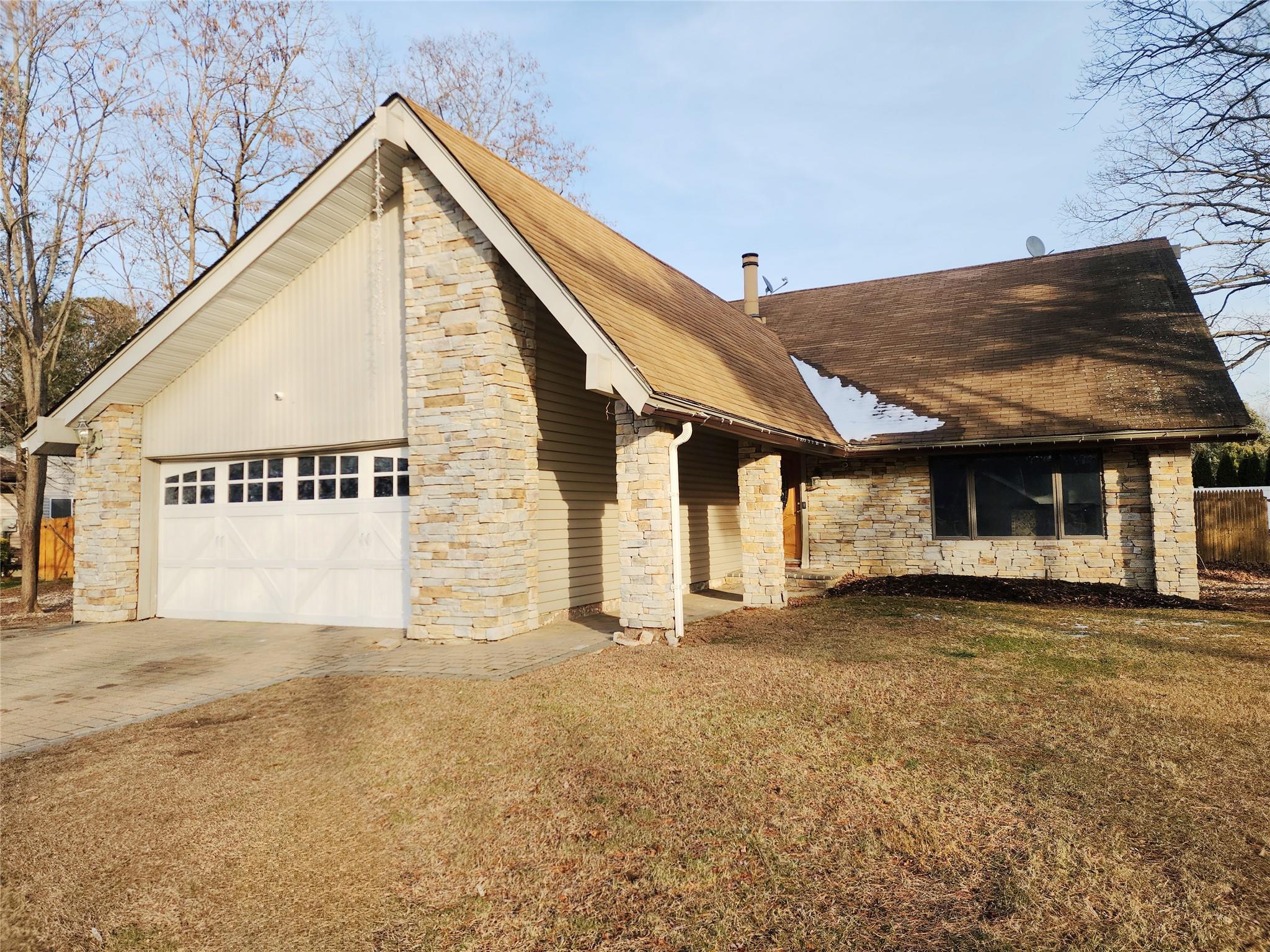 Single Family Glenmere  Suffolk County, NY 11727, MLS-808795-2