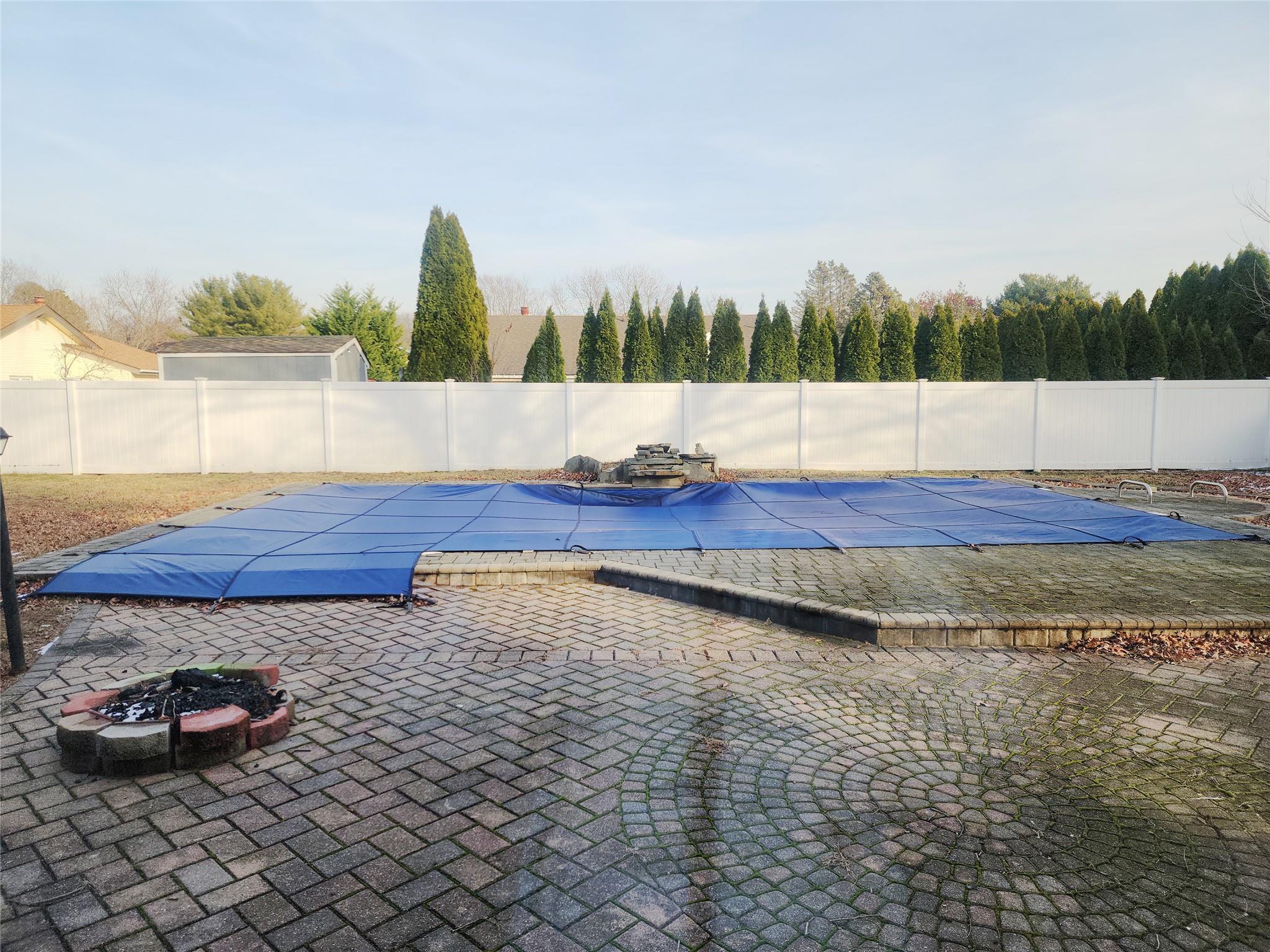 Single Family Glenmere  Suffolk County, NY 11727, MLS-808795-22
