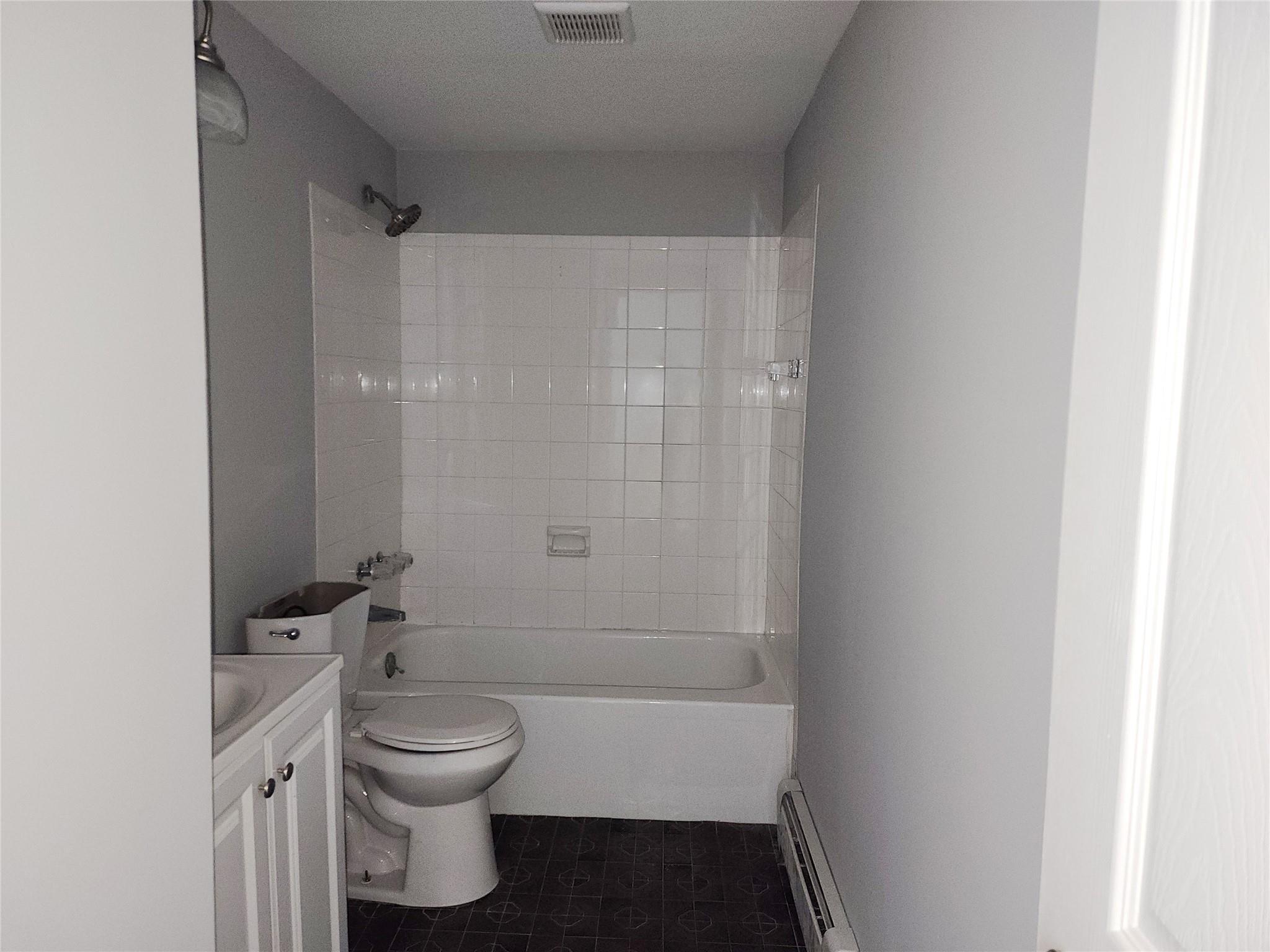 Single Family Glenmere  Suffolk County, NY 11727, MLS-808795-8