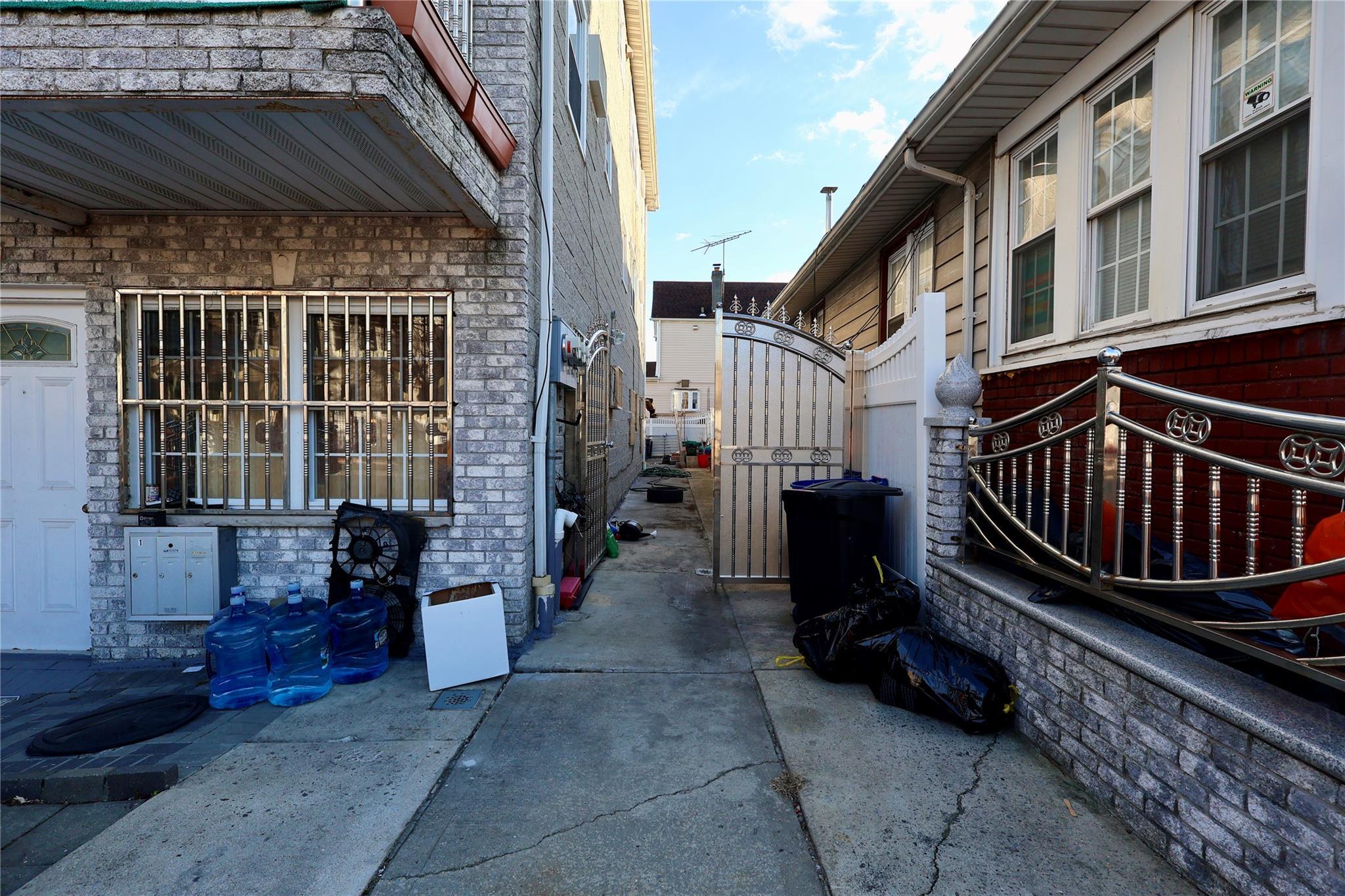 Single Family 97th  Queens, NY 11419, MLS-808813-18