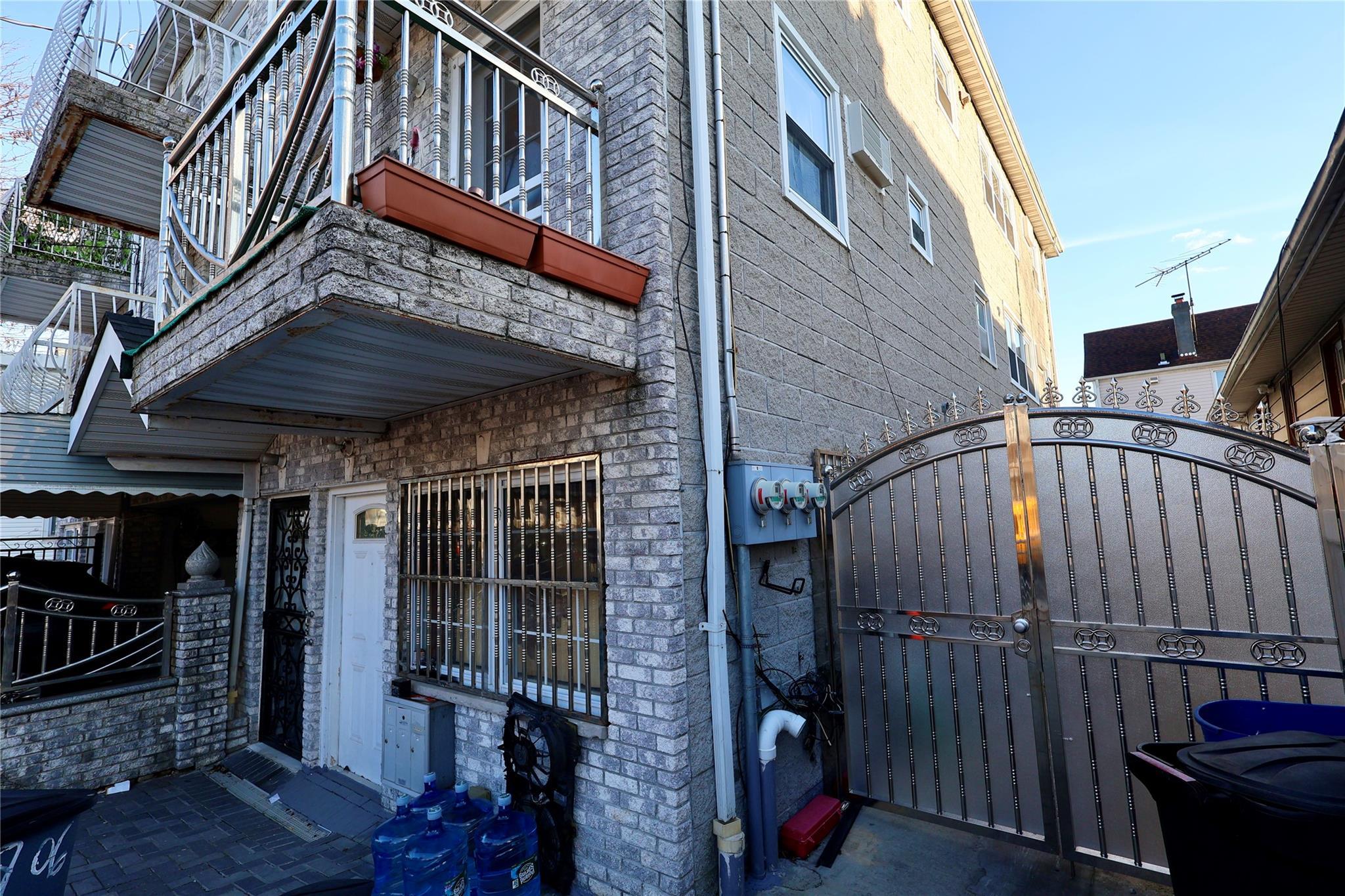 Single Family 97th  Queens, NY 11419, MLS-808813-25