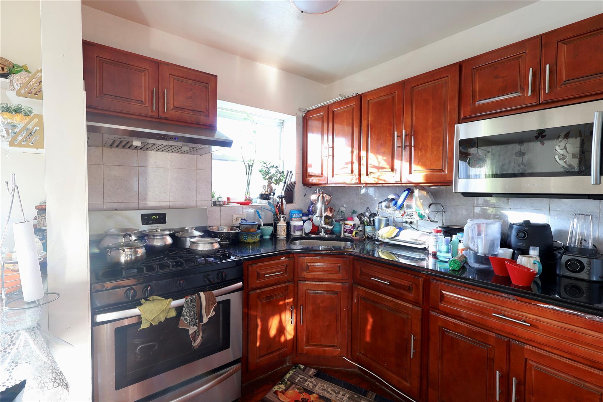 Single Family 97th  Queens, NY 11419, MLS-808813-26