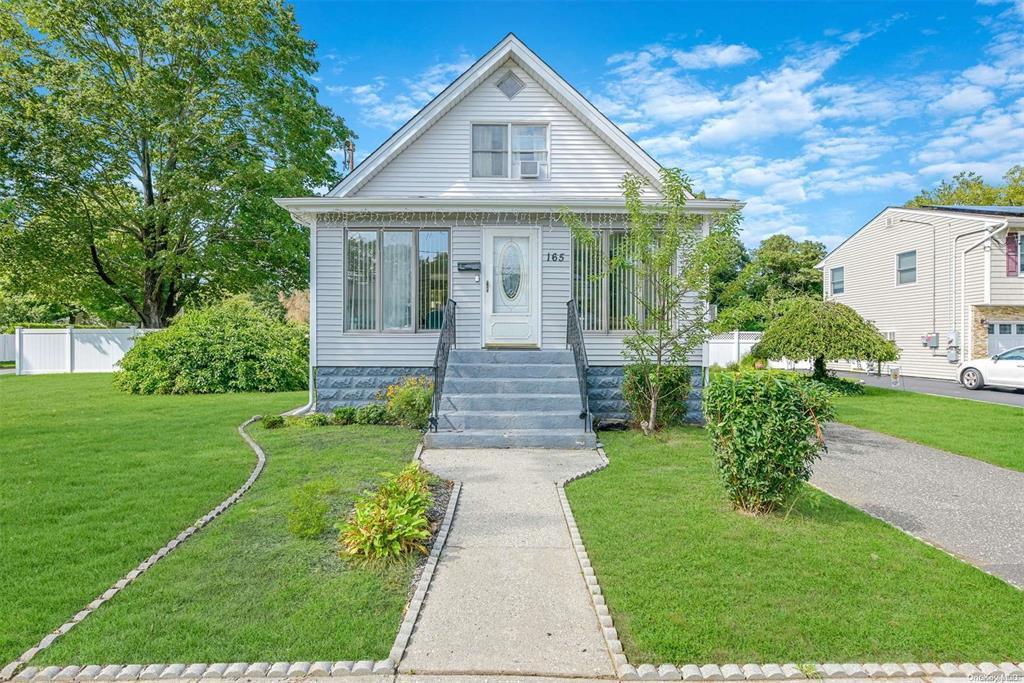 Single Family Barton  Suffolk County, NY 11772, MLS-808939-2