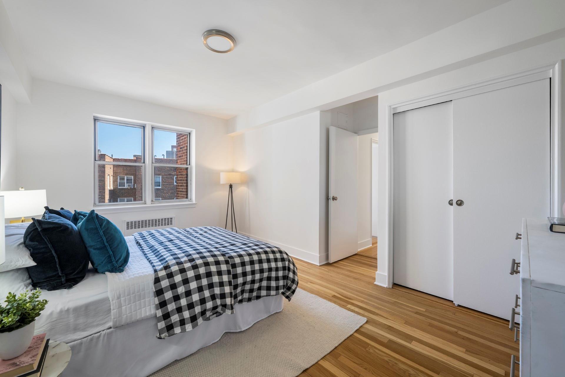 Coop Hudson Manor  Bronx, NY 10463, MLS-808954-7