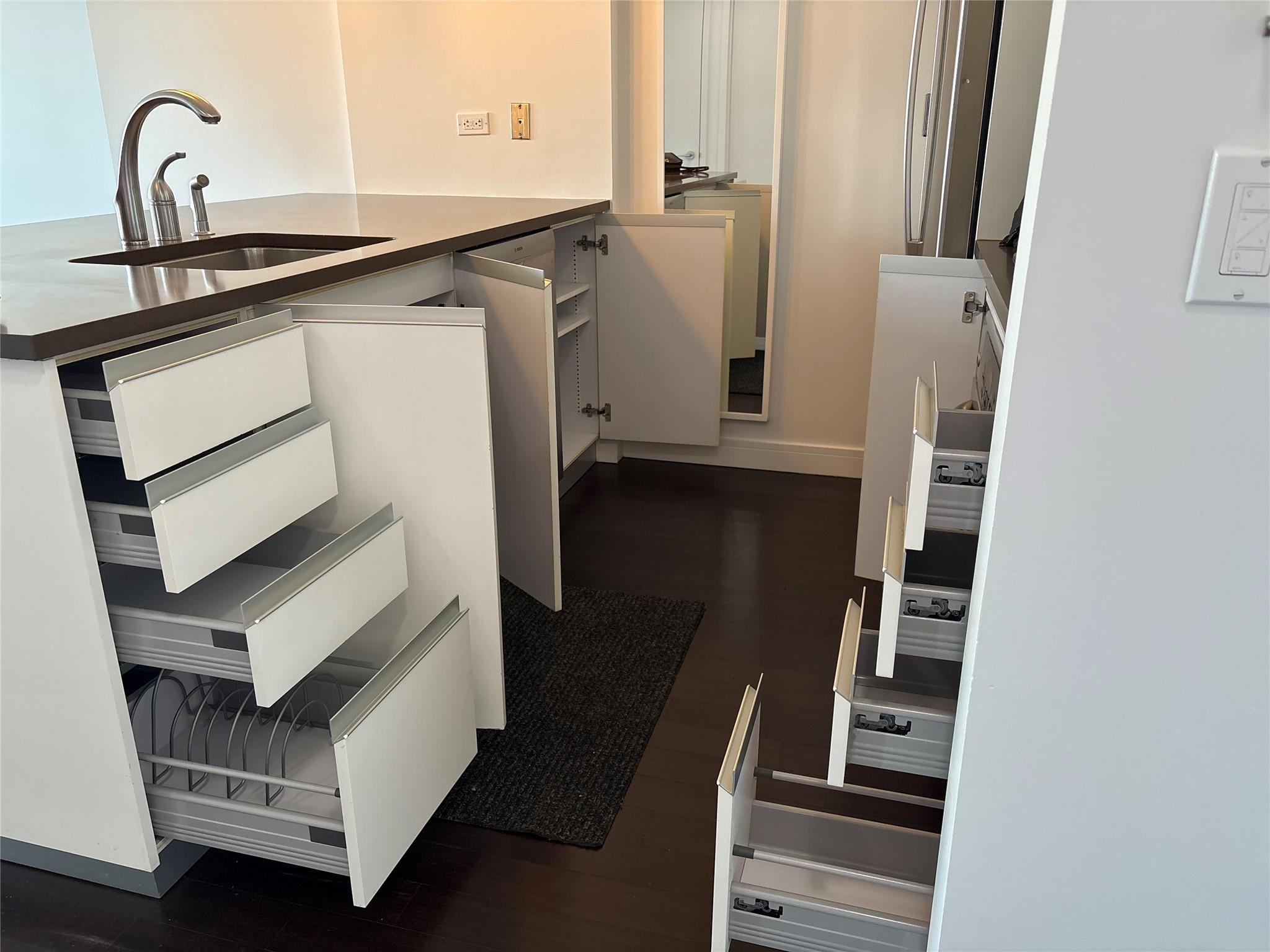 Apartment Gold  Brooklyn, NY 11201, MLS-809023-12