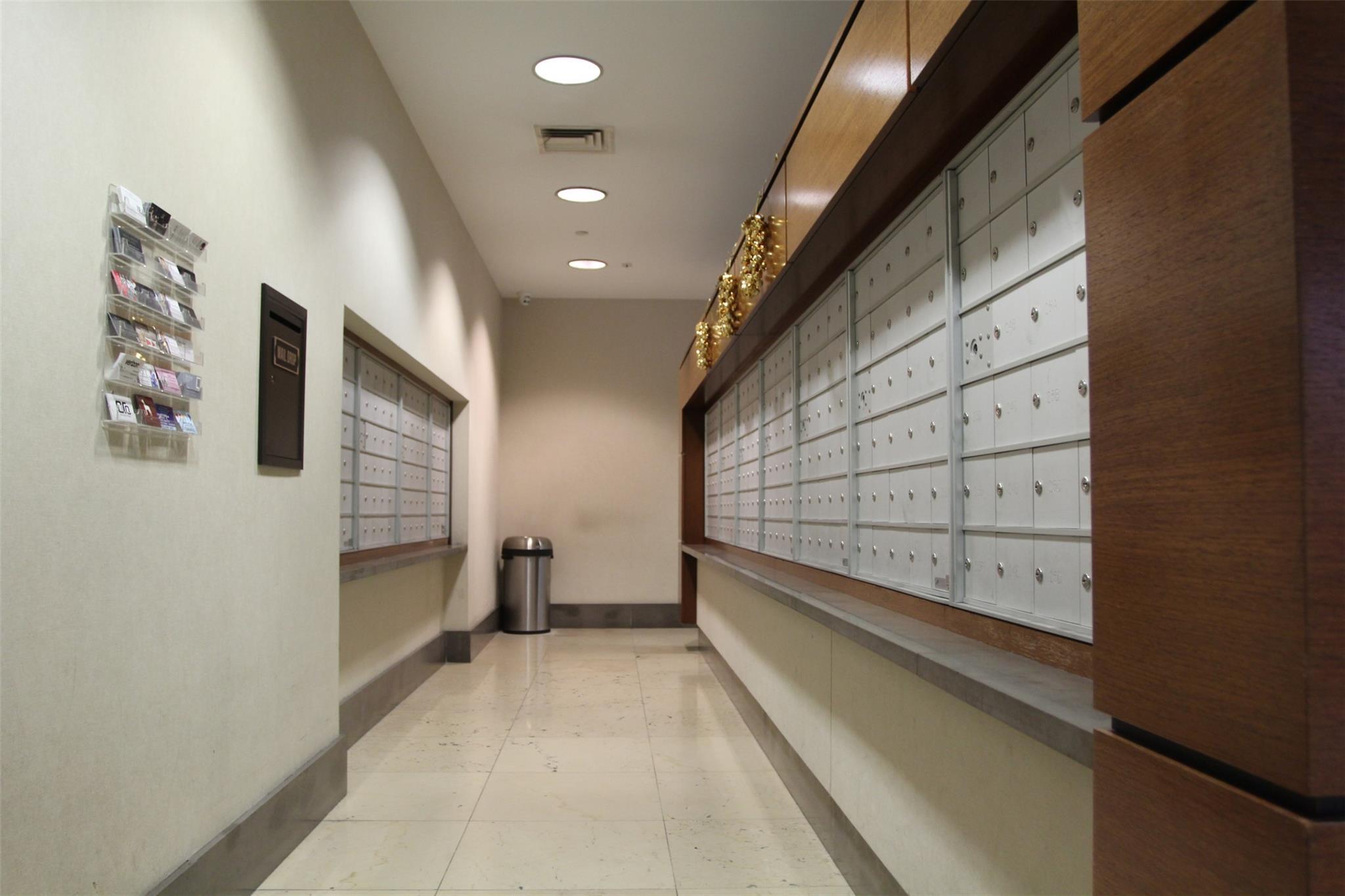 Apartment Gold  Brooklyn, NY 11201, MLS-809023-4