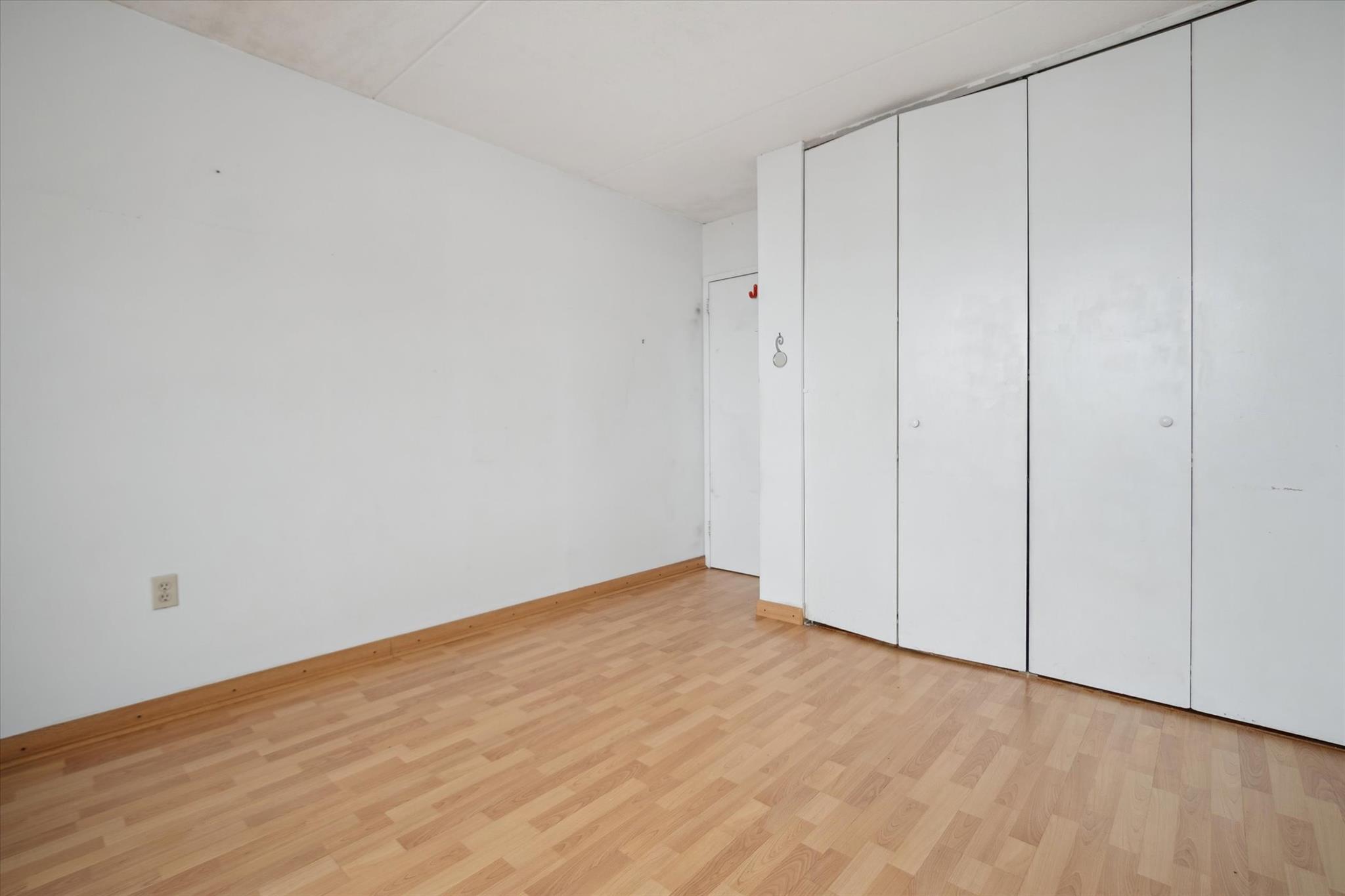 Condo 110th  Manhattan, NY 10026, MLS-809160-11