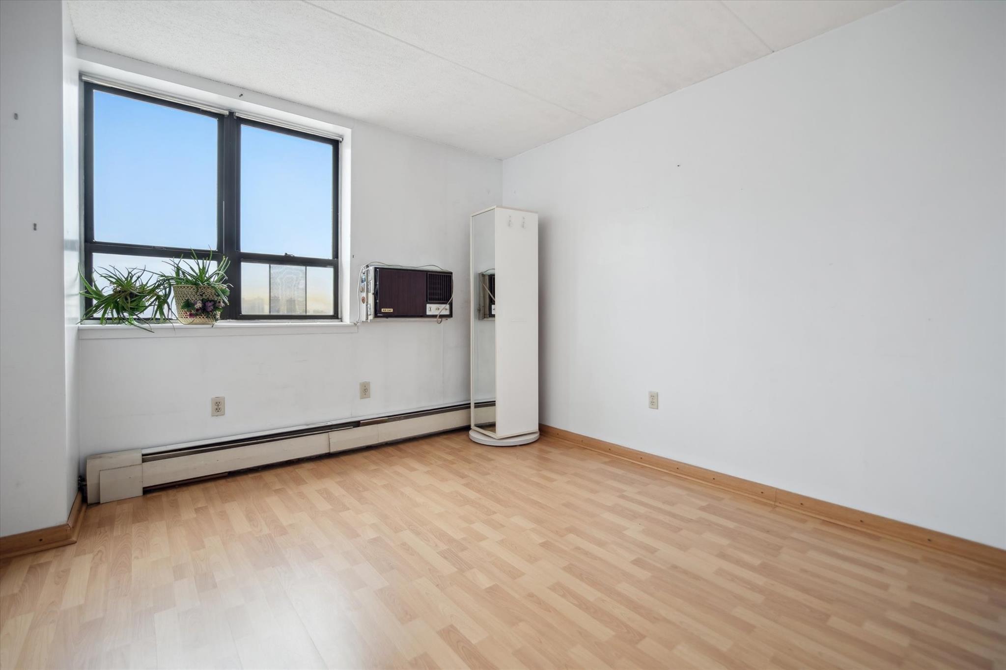 Condo 110th  Manhattan, NY 10026, MLS-809160-12